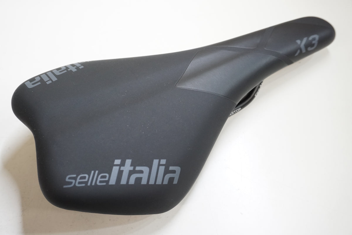 SELLE ITALIA 「セラ イタリア」 X3 サドル / 大宮店