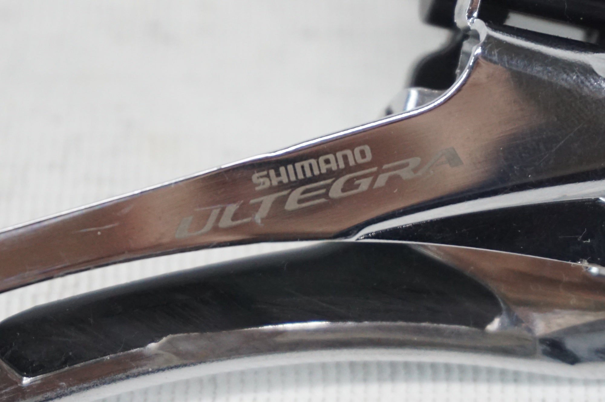 SHIMANO 「シマノ」 ULTEGRA FD-6800 フロントディレイラー / 阪急塚口店