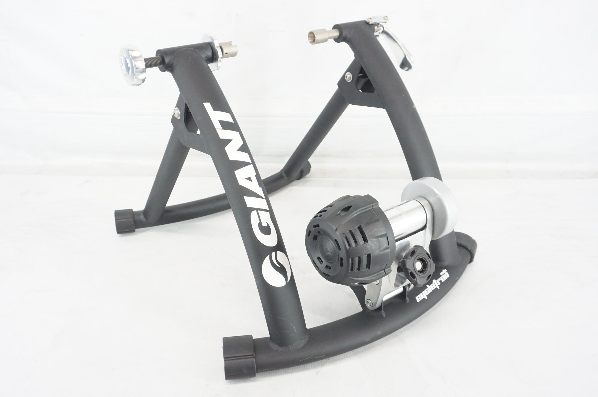 GIANT 「ジャイアント」 CYCLOTRON AUTO サイクルトレーナー / 阪急塚口店