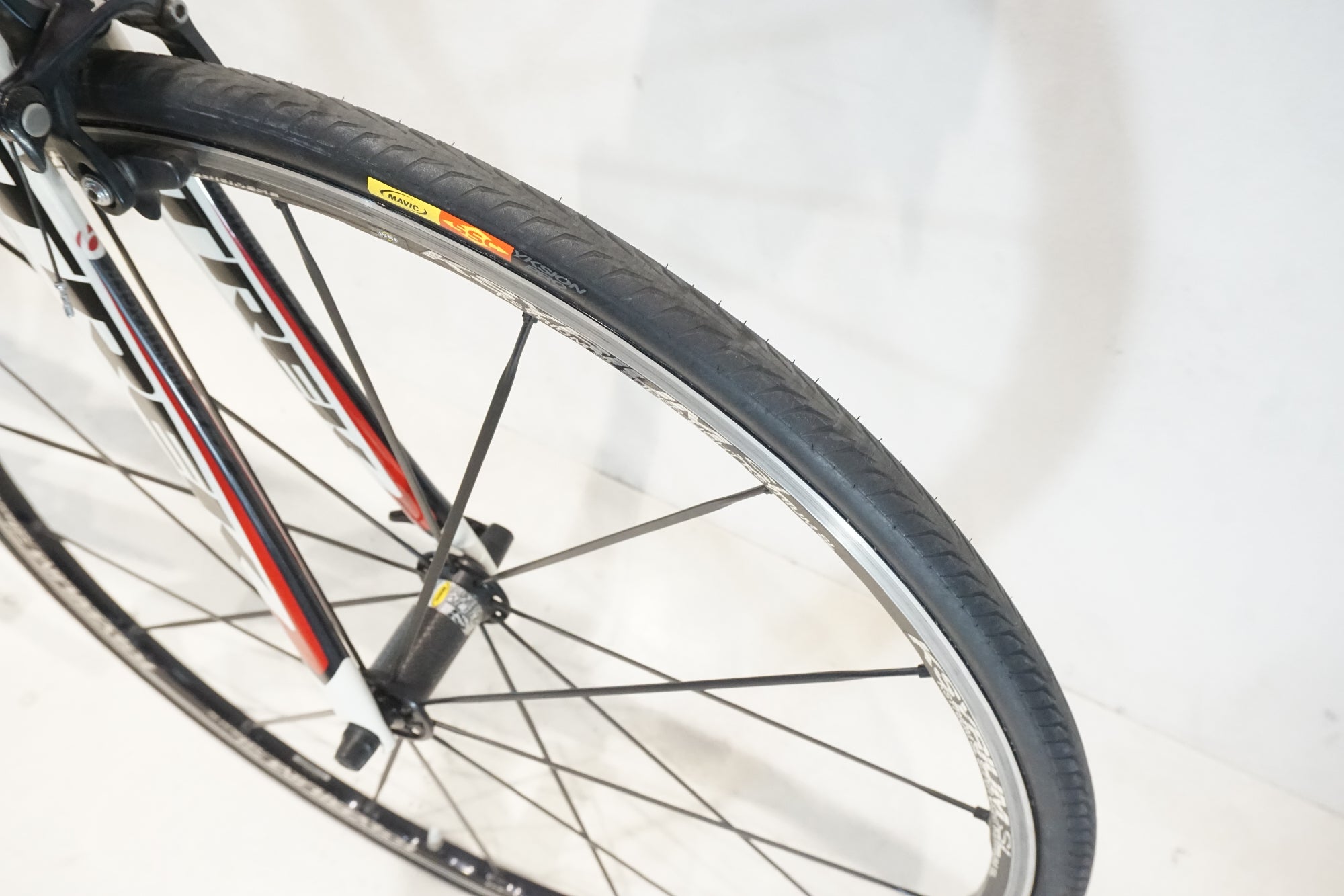 TREK 「トレック」 MADONE 4.7 2011年モデル ロードバイク / 横浜戸塚店
