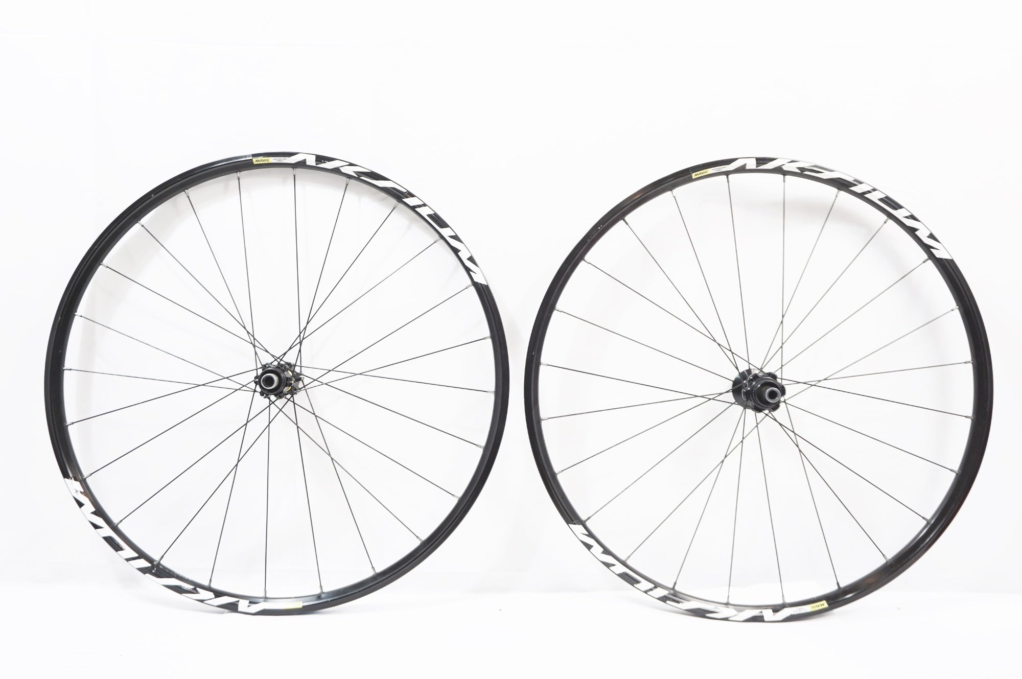 MAVIC 「マビック」 AKSIUM DISC シマノ11速 ホイールセット / バイチャリ世田谷店