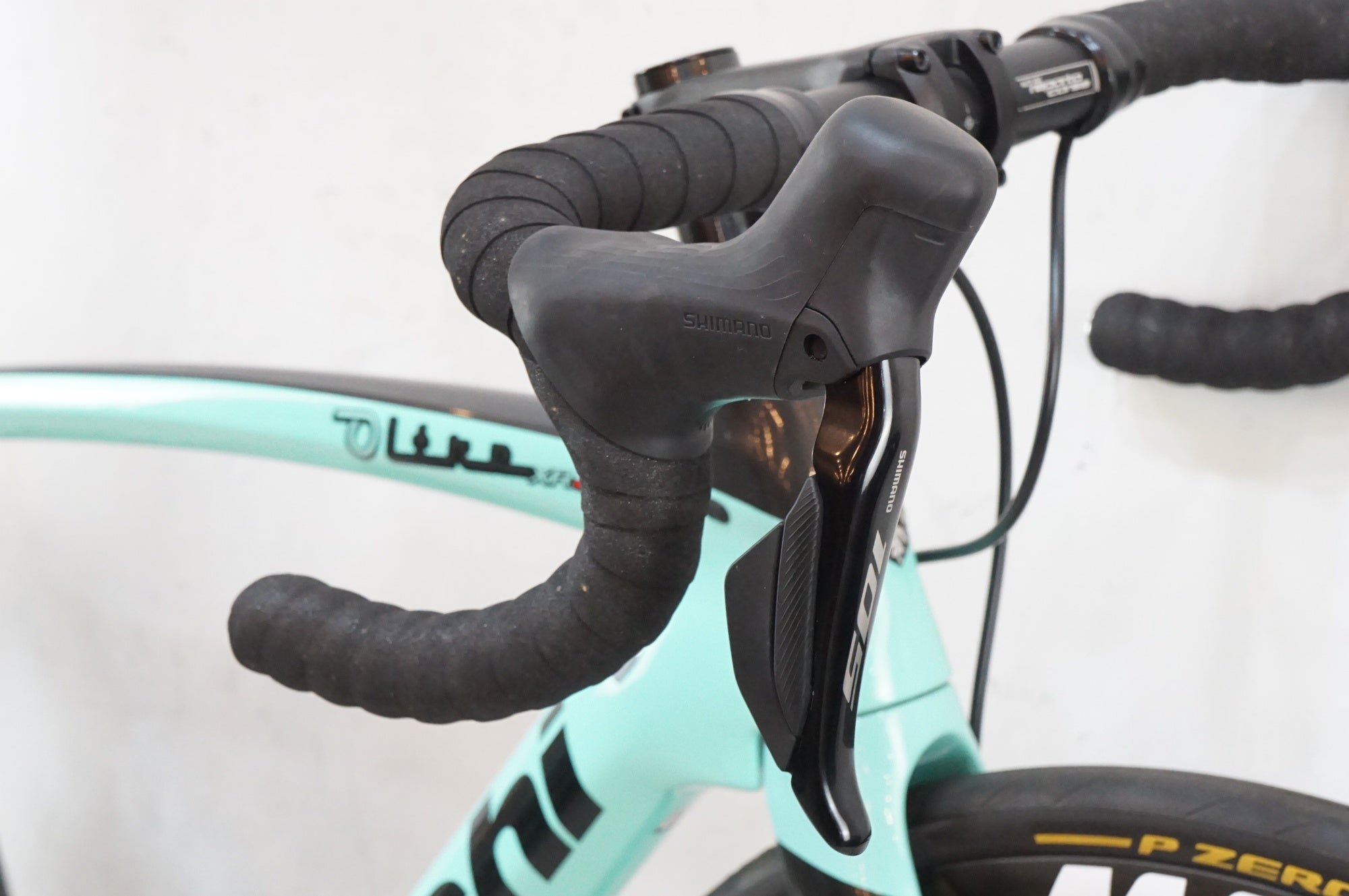 BIANCHI 「ビアンキ」 OLTRE XR3 105 DISC 2021年モデル カスタム ロードバイク / バイチャリ浦和ベース