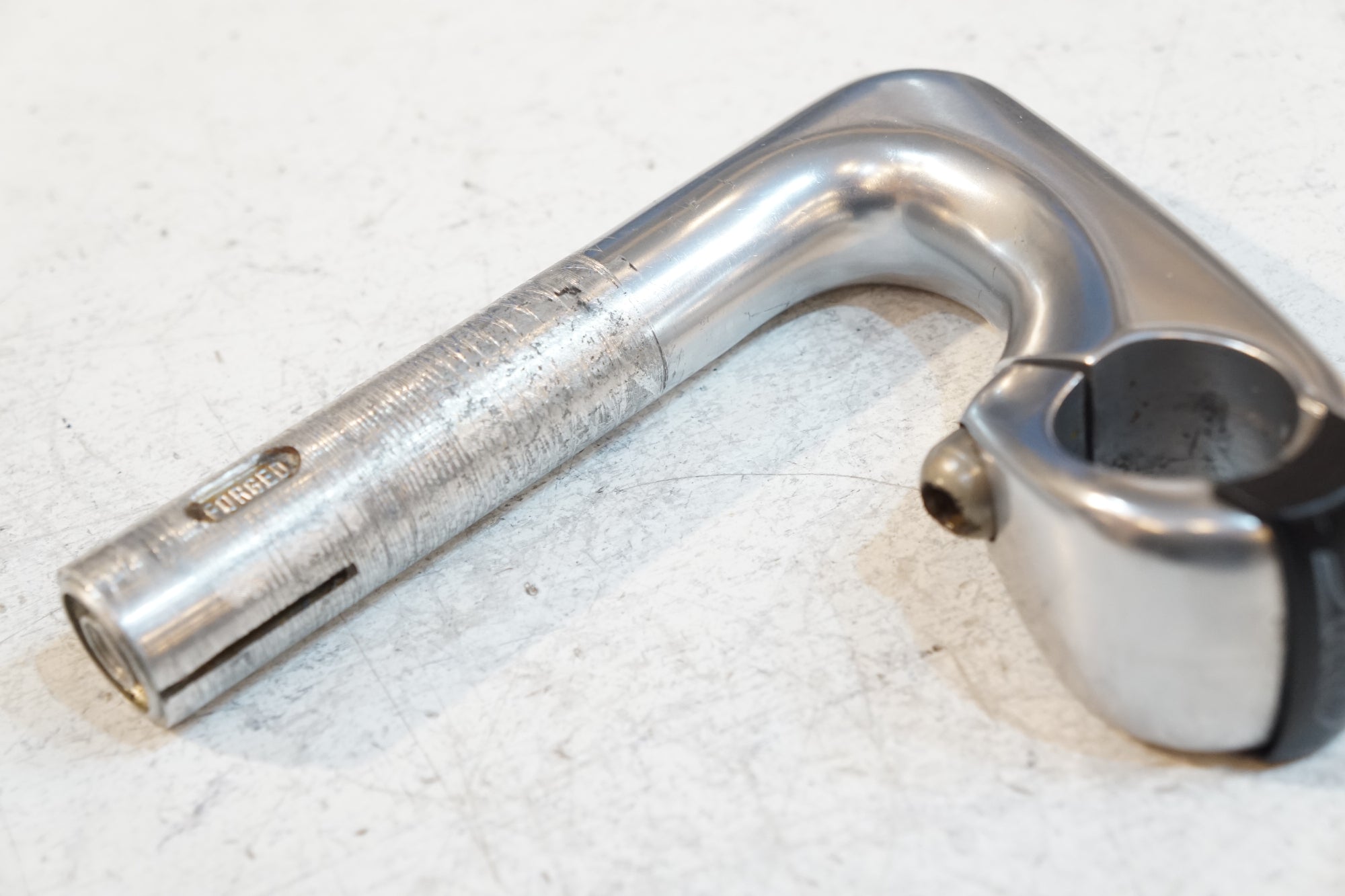 3T 「スリーティー」 90mm φ25.4 ステム / バイチャリ浦和ベース