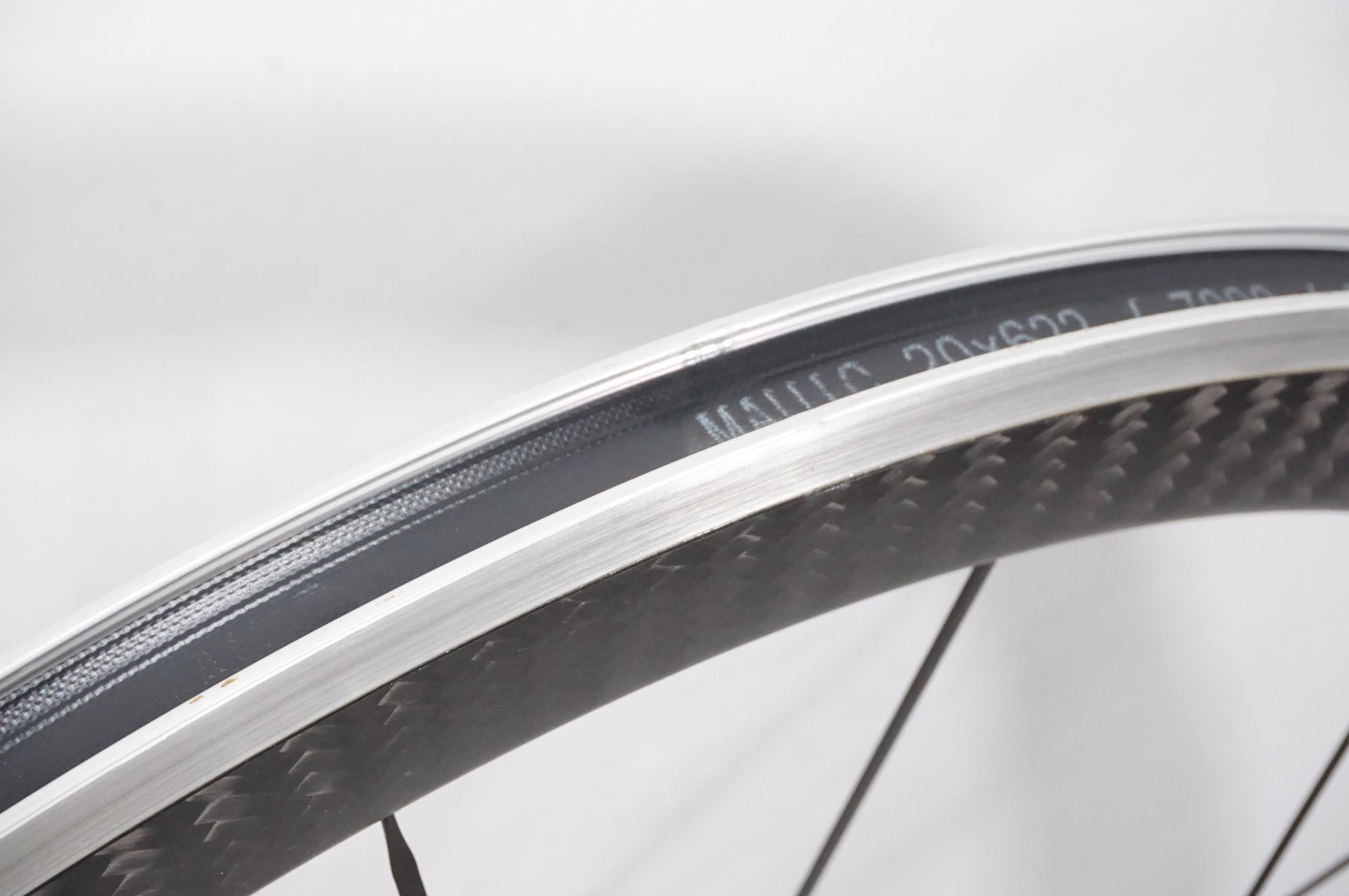 MAVIC 「マヴィック」 COSMIC PRO CARBON シマノ11S ホイールセット / AKIBA店