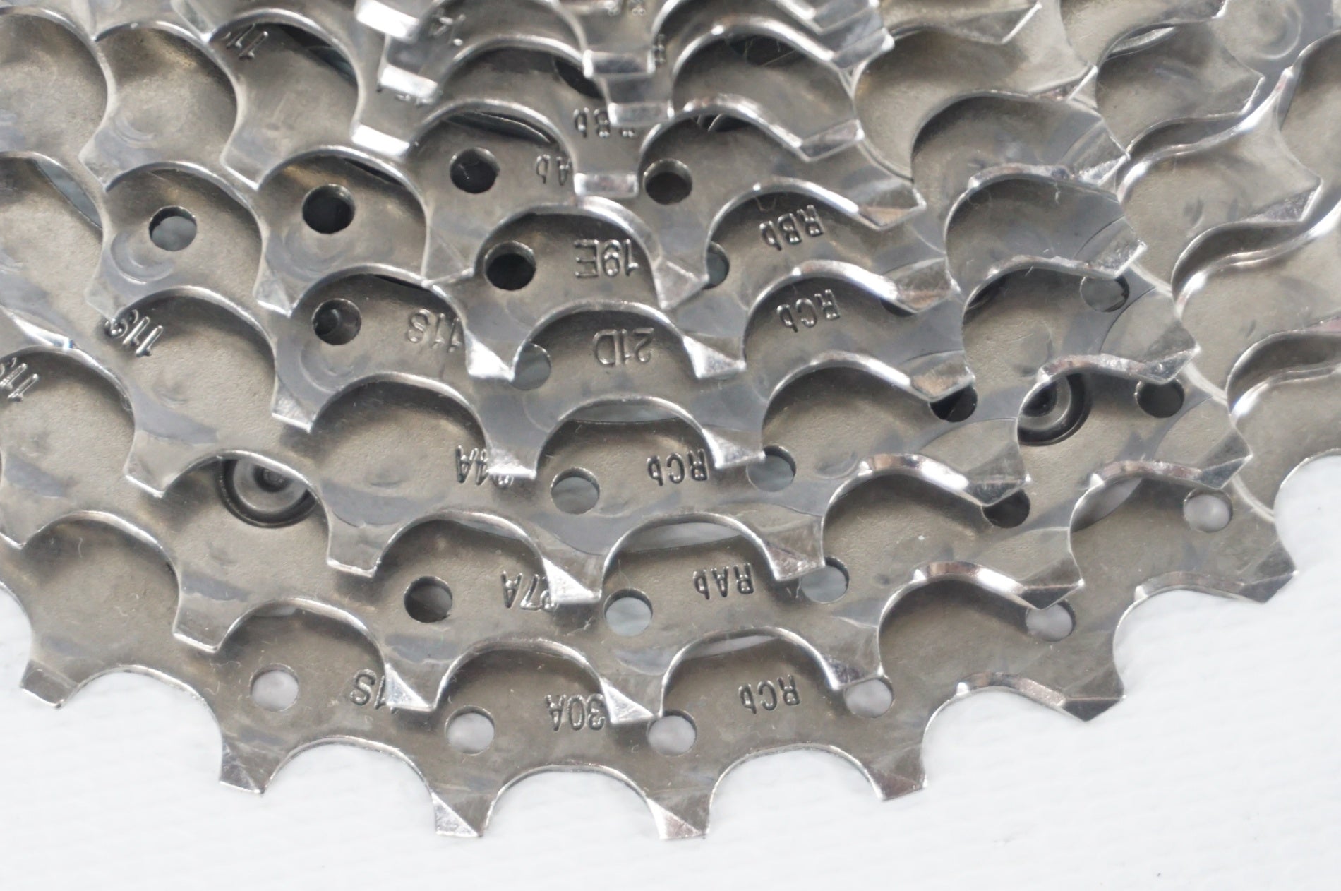 SHIMANO 「シマノ」 105 CS-R7000 11-30T スプロケット / 阪急塚口店