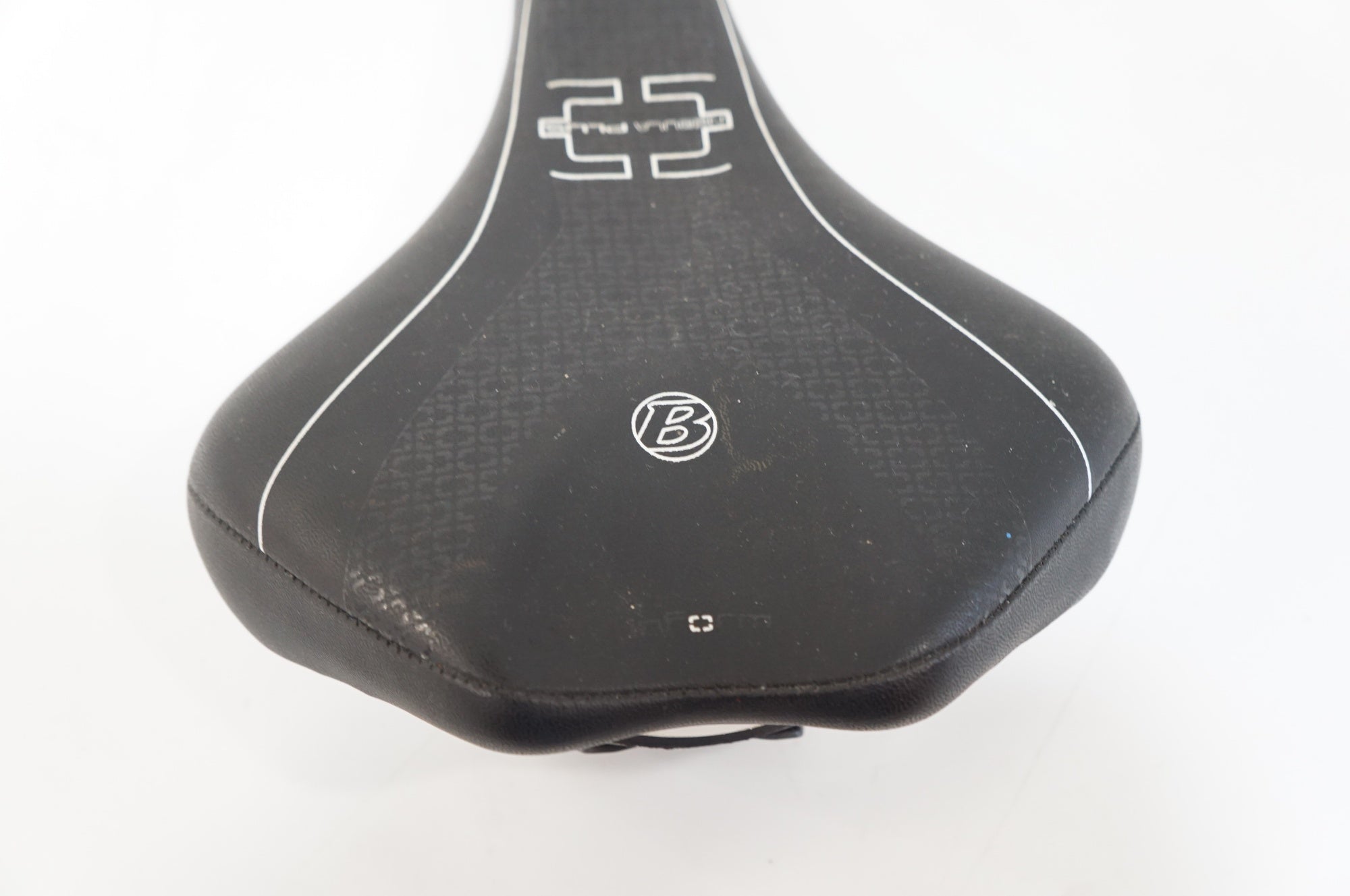 BONTRAGER 「ボントレガー」 NEBULA INFORM PLUS サドル / 大宮店