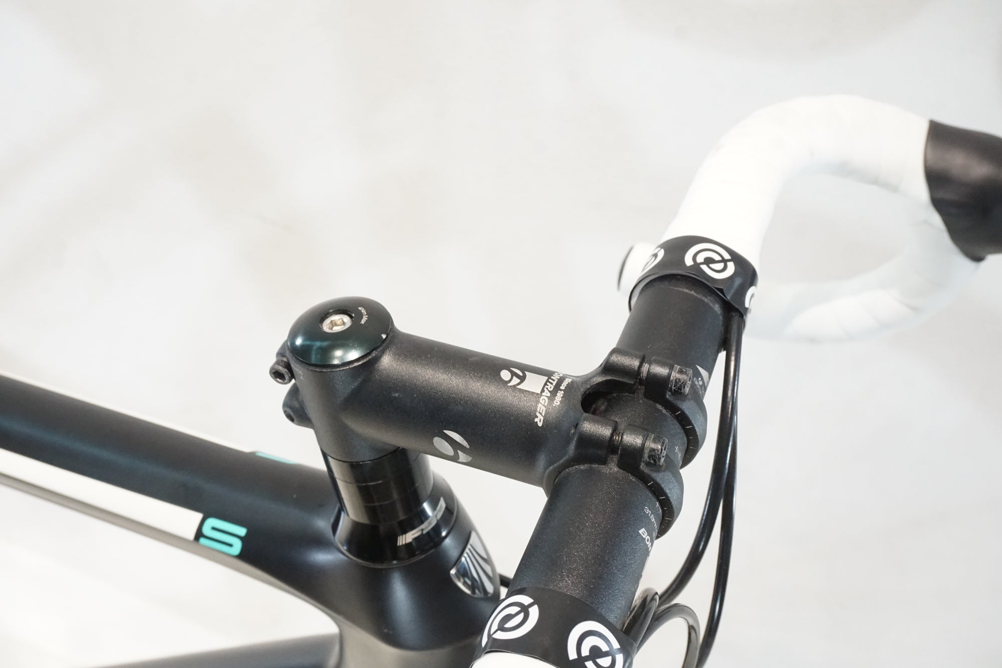 TREK 「トレック」 EMONDA S5 2016年モデル ロードバイク / 横浜戸塚店