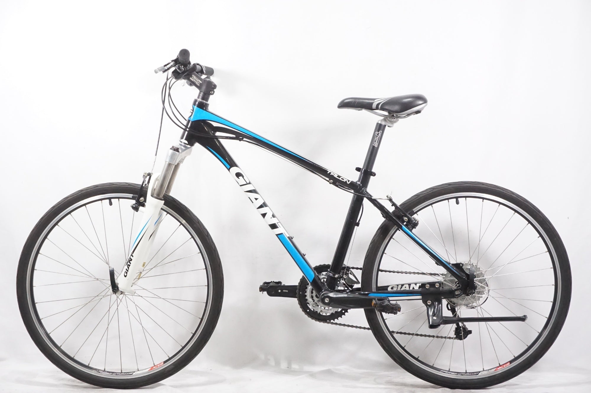 GIANT 「ジャイアント」 TALON 2012年モデル マウンテンバイク / AKIBA店