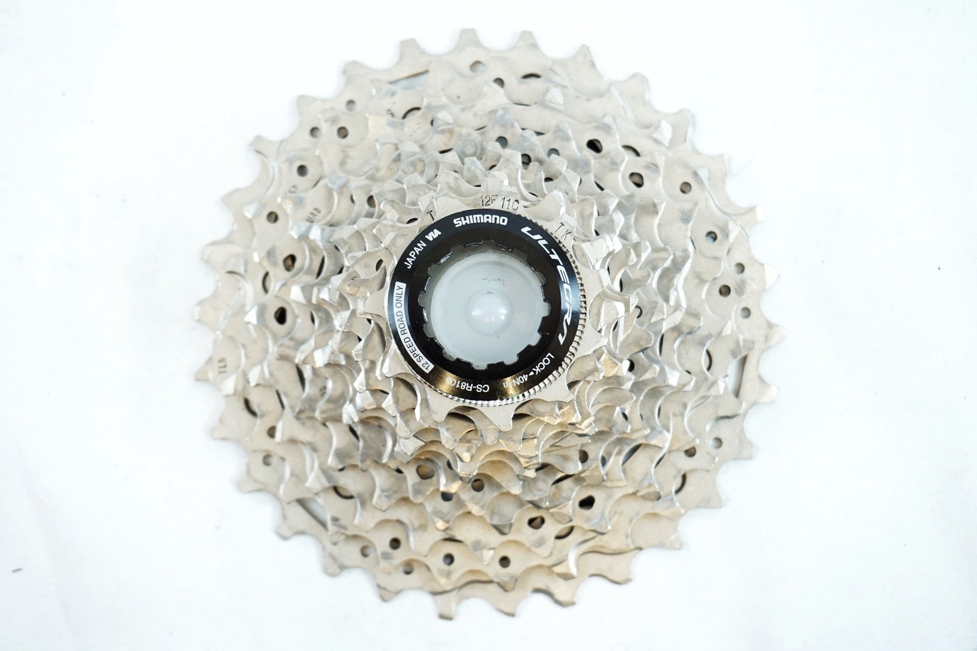 【新品未開封品】SHIMANO CS-R8100 11-30T スプロケット SHIMANO 「シマノ」 ULTEGRA CS-R8100 11-30T スプロケット / 有明