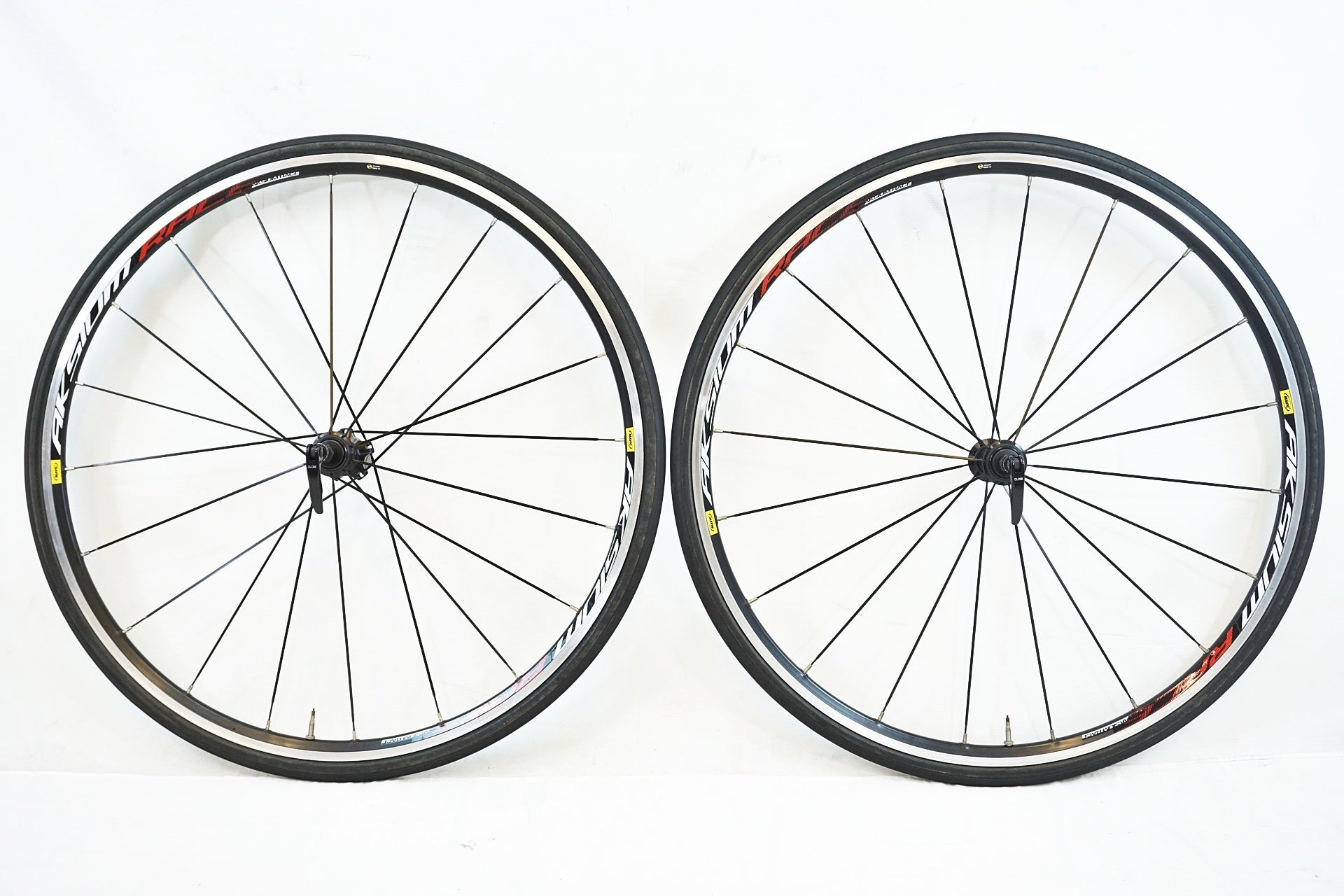 MAVIC 「マヴィック」 AKSIUM RACE C15 シマノ11S ホイールセット / 有明ガーデン店