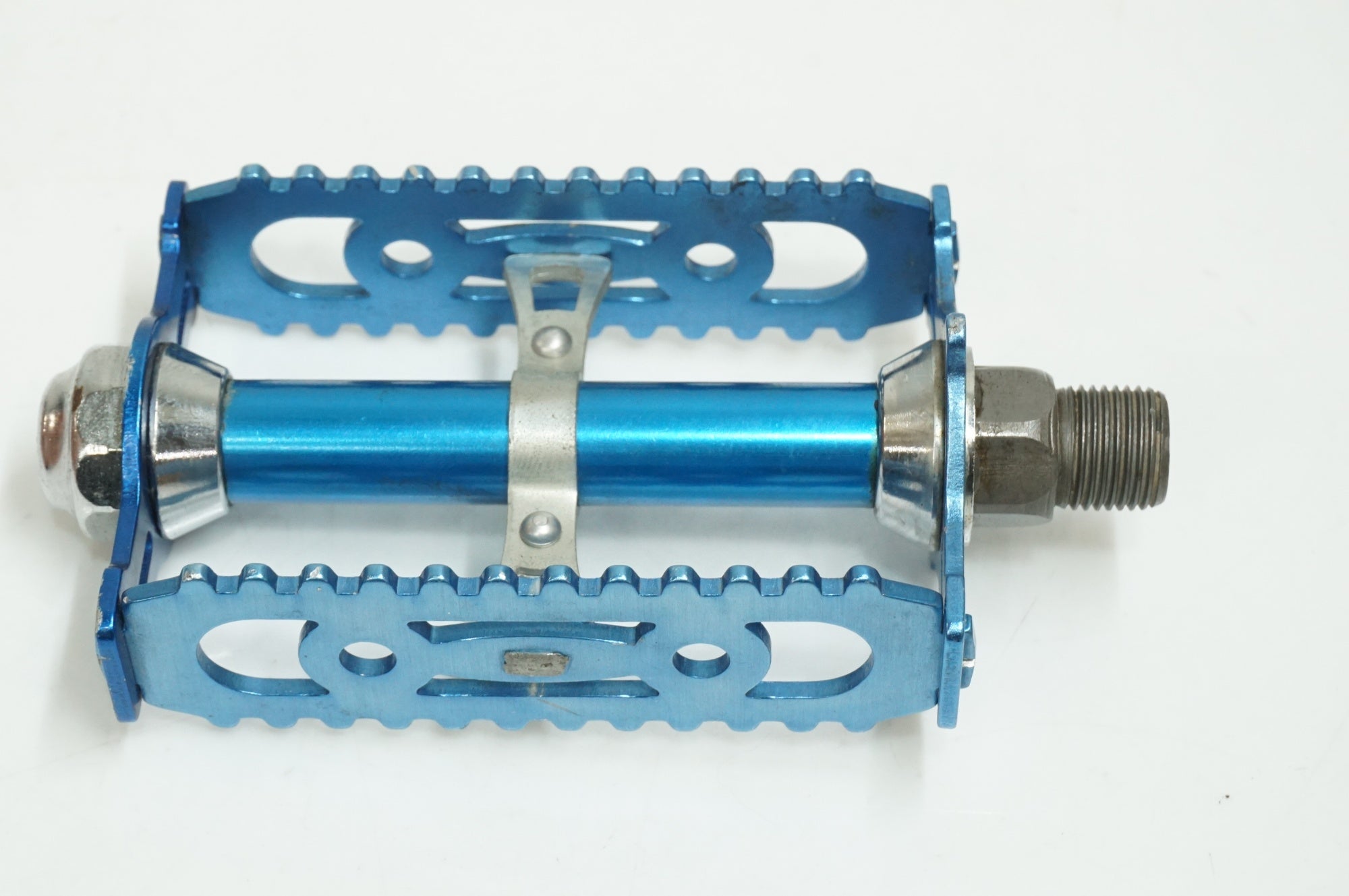 LYOTARD 「リオター」 460D ペダル / 大宮店