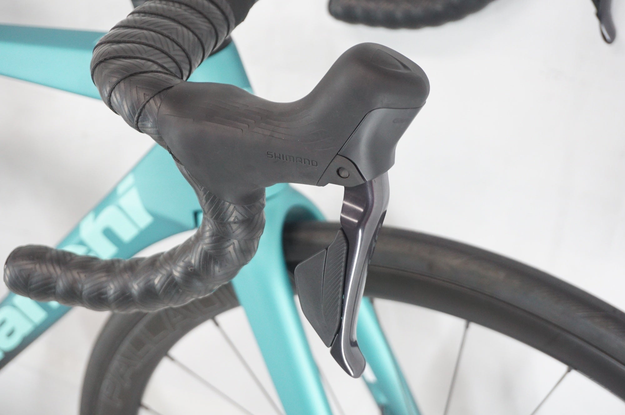 BIANCHI 「ビアンキ」 SPECIALISSIMA PRO ULTEGRA Di2 2024年モデル ロードバイク / 阪急塚口店