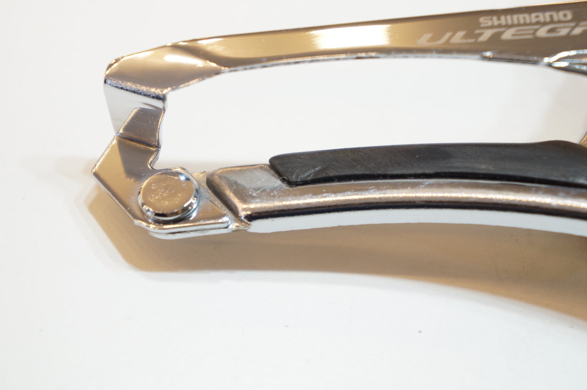 SHIMANO 「シマノ」 ULTEGRA FD-6800 フロントディレイラー / バイチャリ浦和ベース