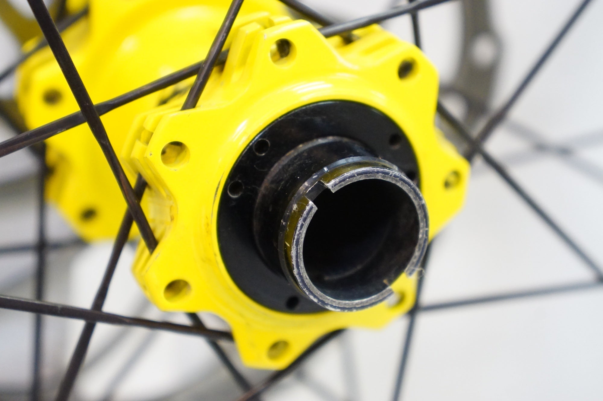 MAVIC 「マビック」 DEEMAX ULTIMATE 26インチ シマノ8/9速 ホイールセット / 熊谷本店