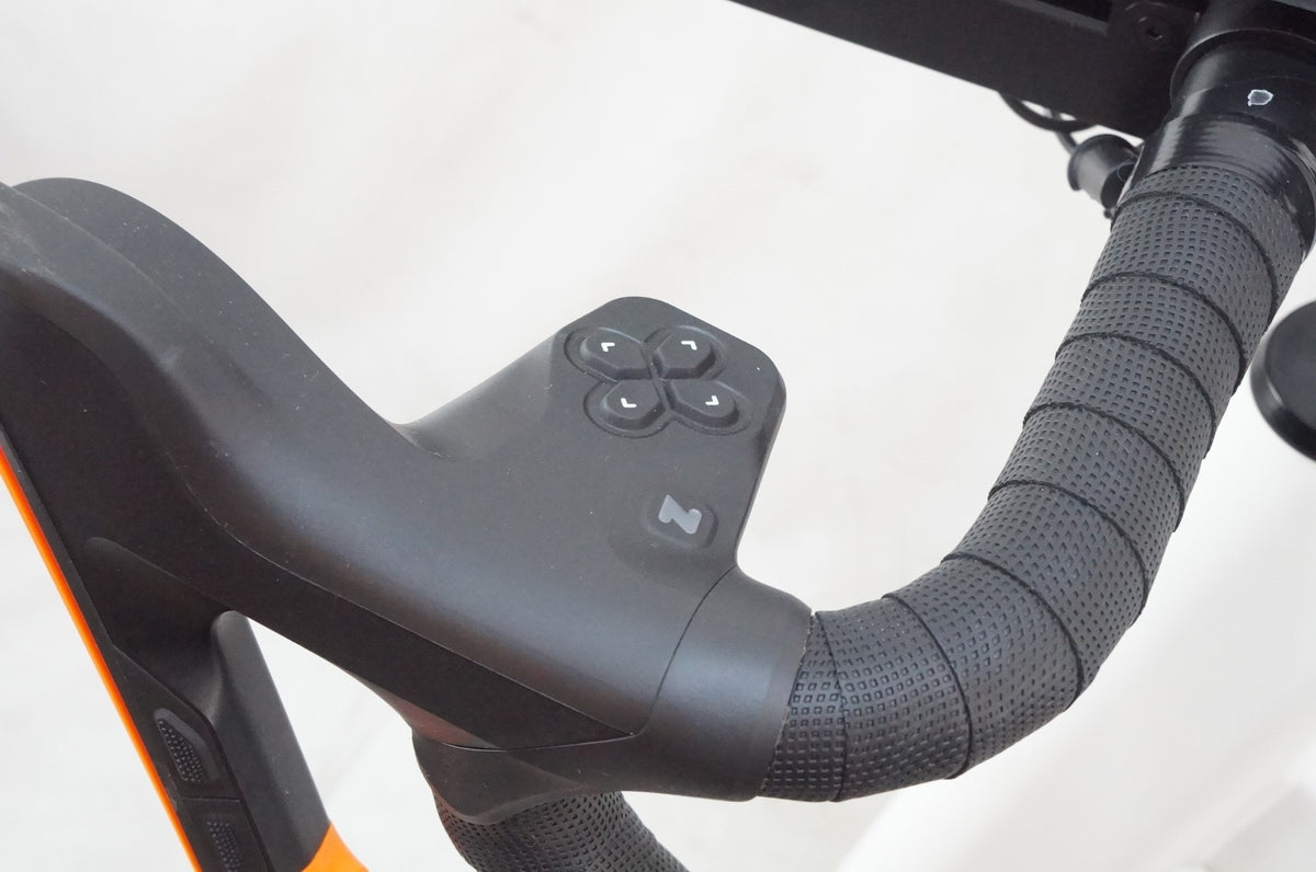 WAHOO 「ワフー」 ZWIFT RIDE WITH KICKR CORE2 スマートトレーナー / 浦和ベース