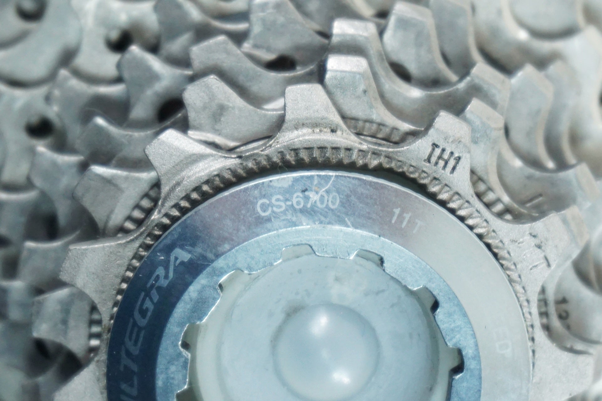 SHIMANO 「シマノ」 ULTEGRA CS-6700 10S 11-25T スプロケット / 有明ガーデン店