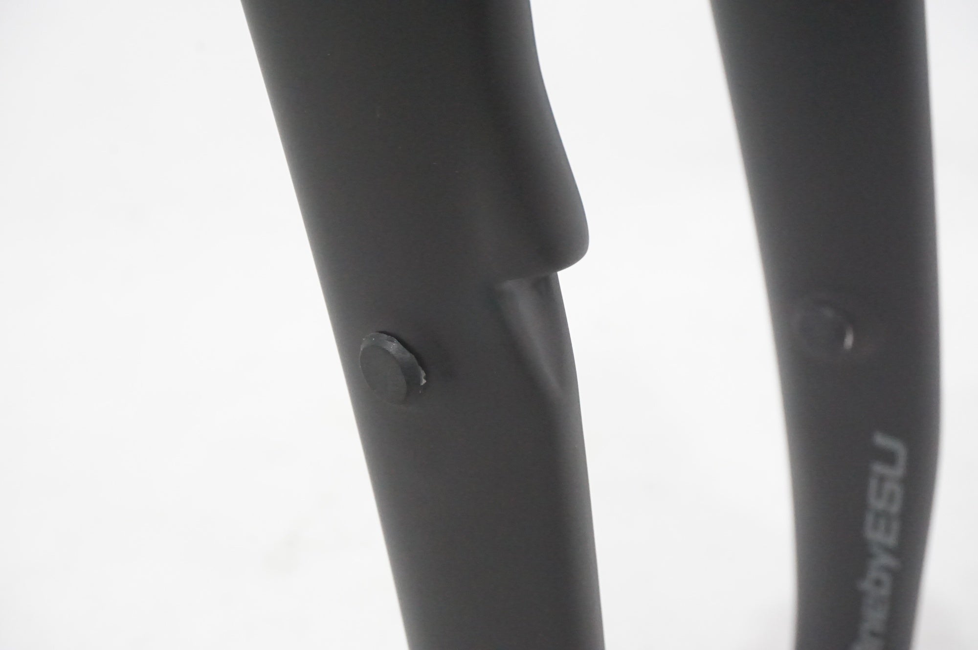 ONEBYESU 「ワンバイエス」 OBS-GBD1.5TH カーボン フロントフォーク / AKIBA店