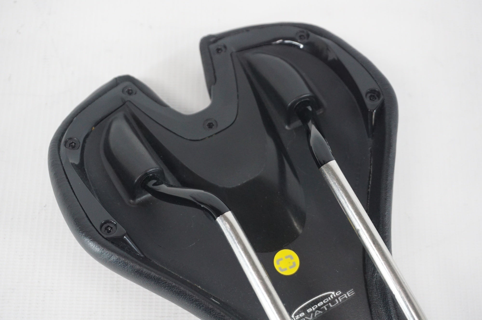 BONTRAGER 「ボントレガー」 AFFINITY RL サドル / 阪急塚口店