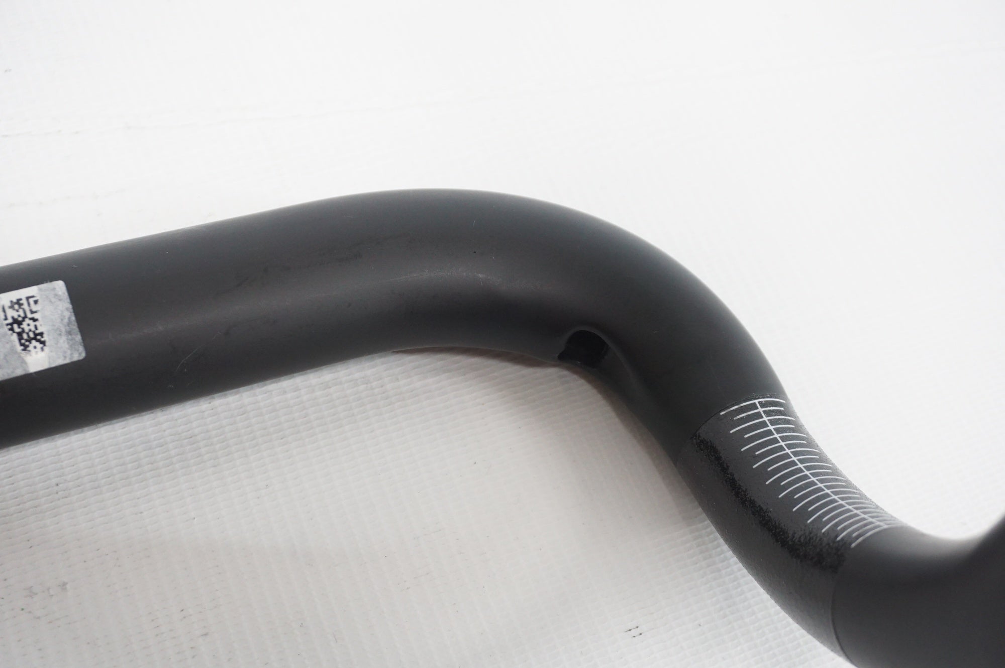 3T 「スリーティー」 superleggera team Φ31.8 440mm ハンドル / 阪急塚口店