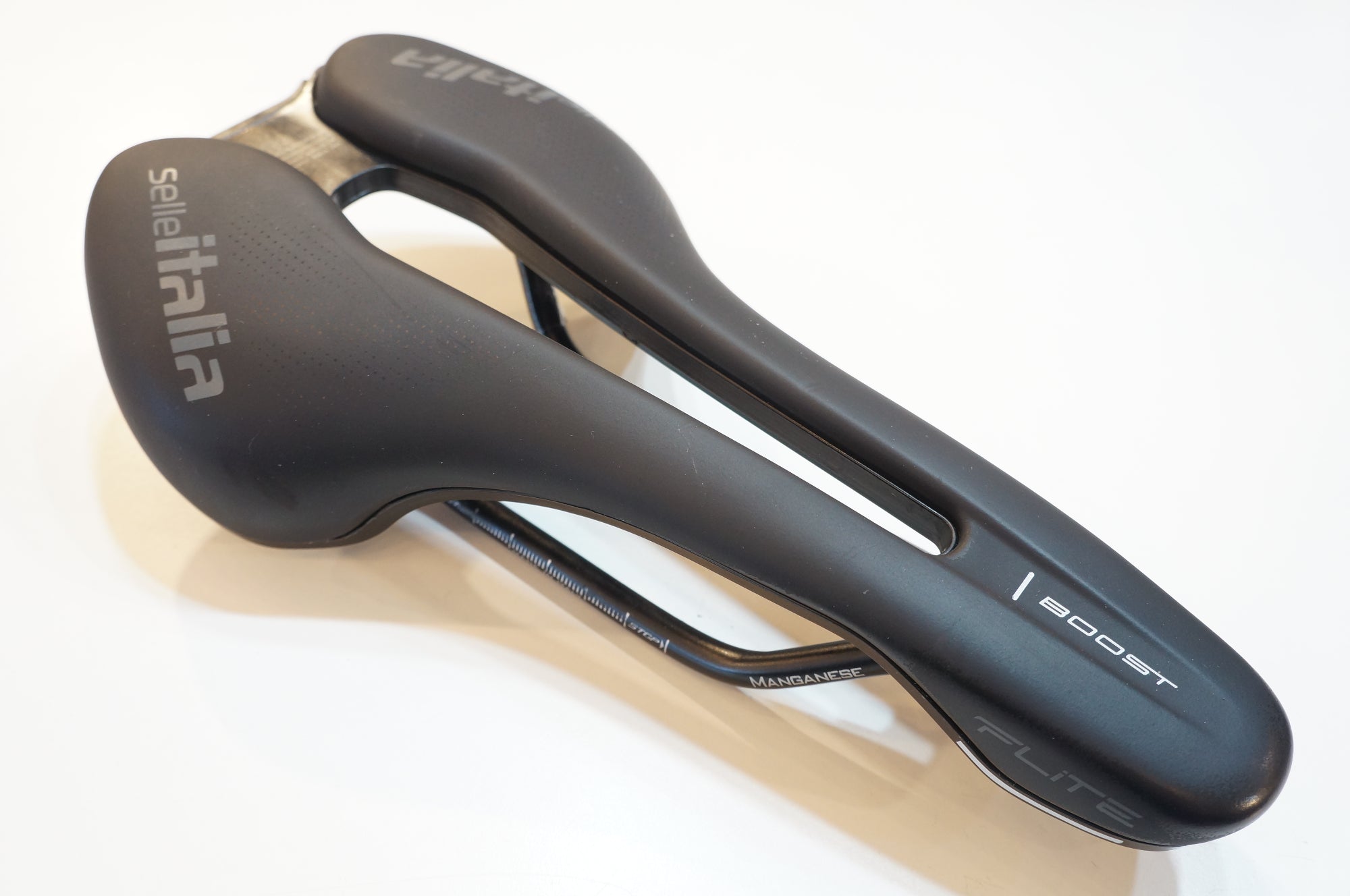 SELLE ITALIA 「セライタリア」 FLITE BOOST サドル / バイチャリ浦和
