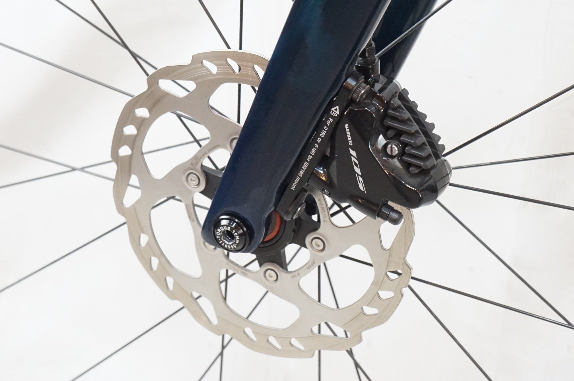 TREK 「トレック」 EMONDA SL5 DISC 2021年モデル ロードバイク / バイチャリ浦和ベース