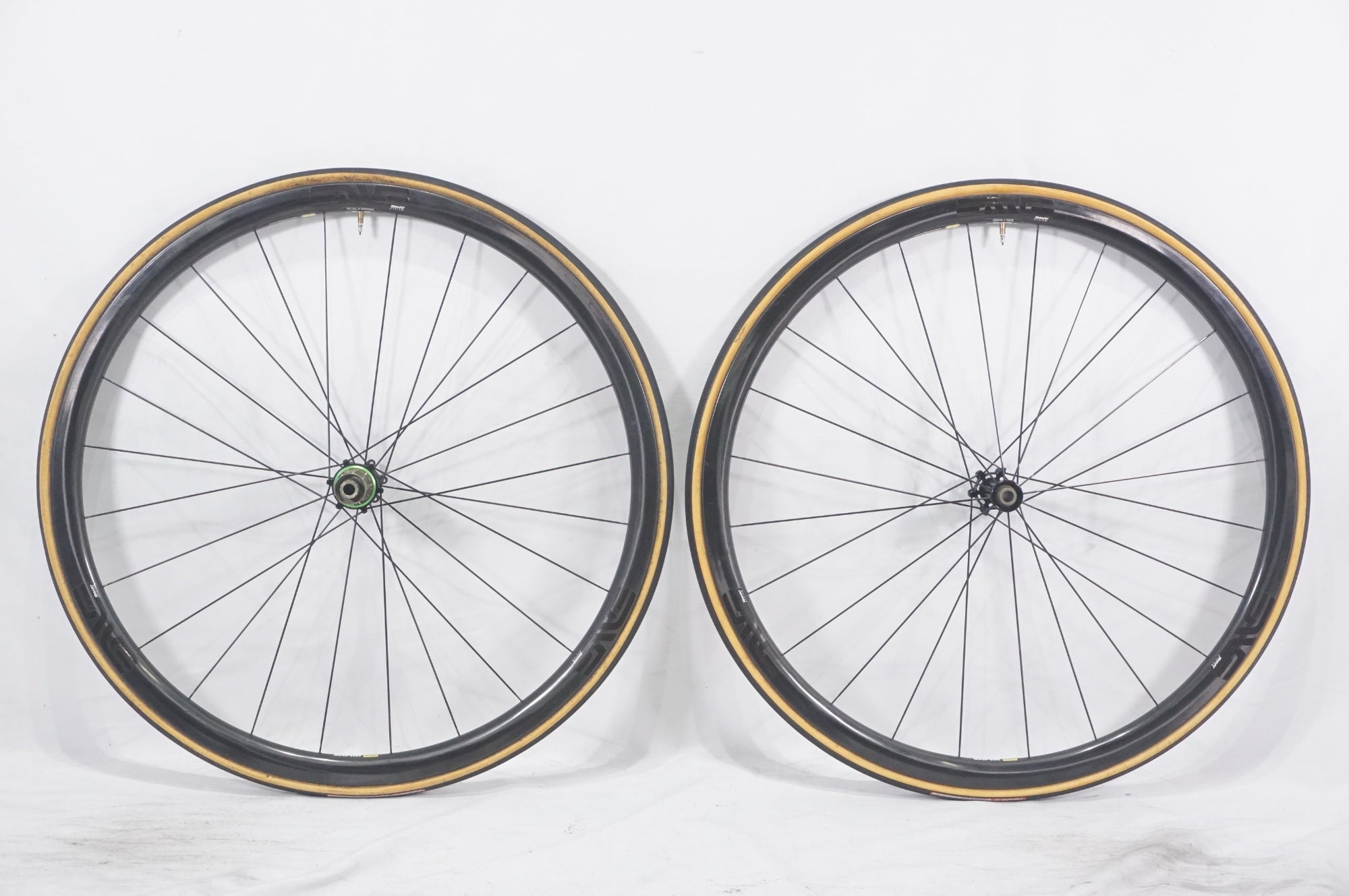 ENVE 「エンヴィ」 SES 30mmカーボンリム EXTRALITE ハブ シマノ