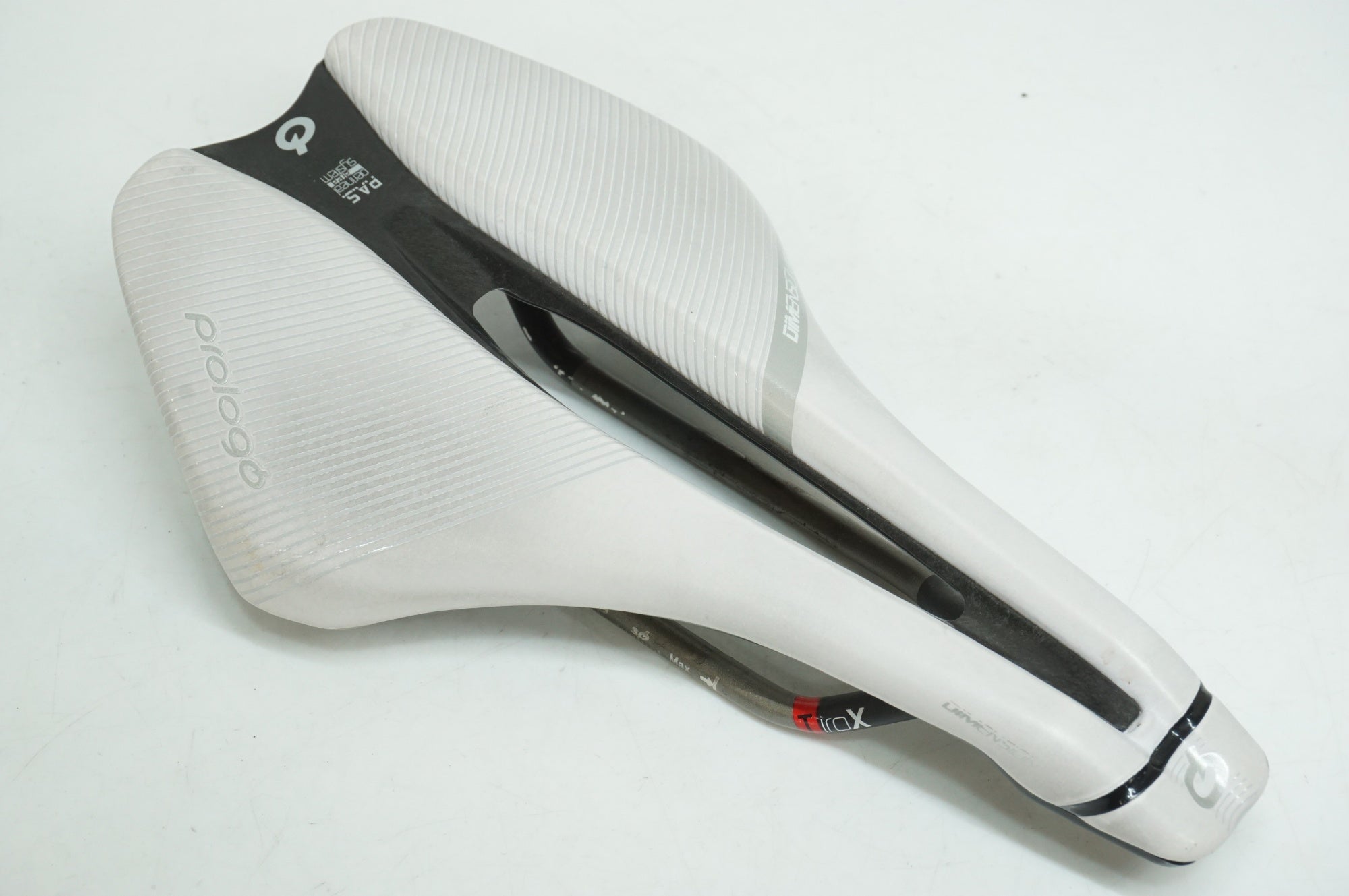 PROLOGO 「プロロゴ」 DIMENSION サドル / 大宮店 ｜ バイチャリ公式