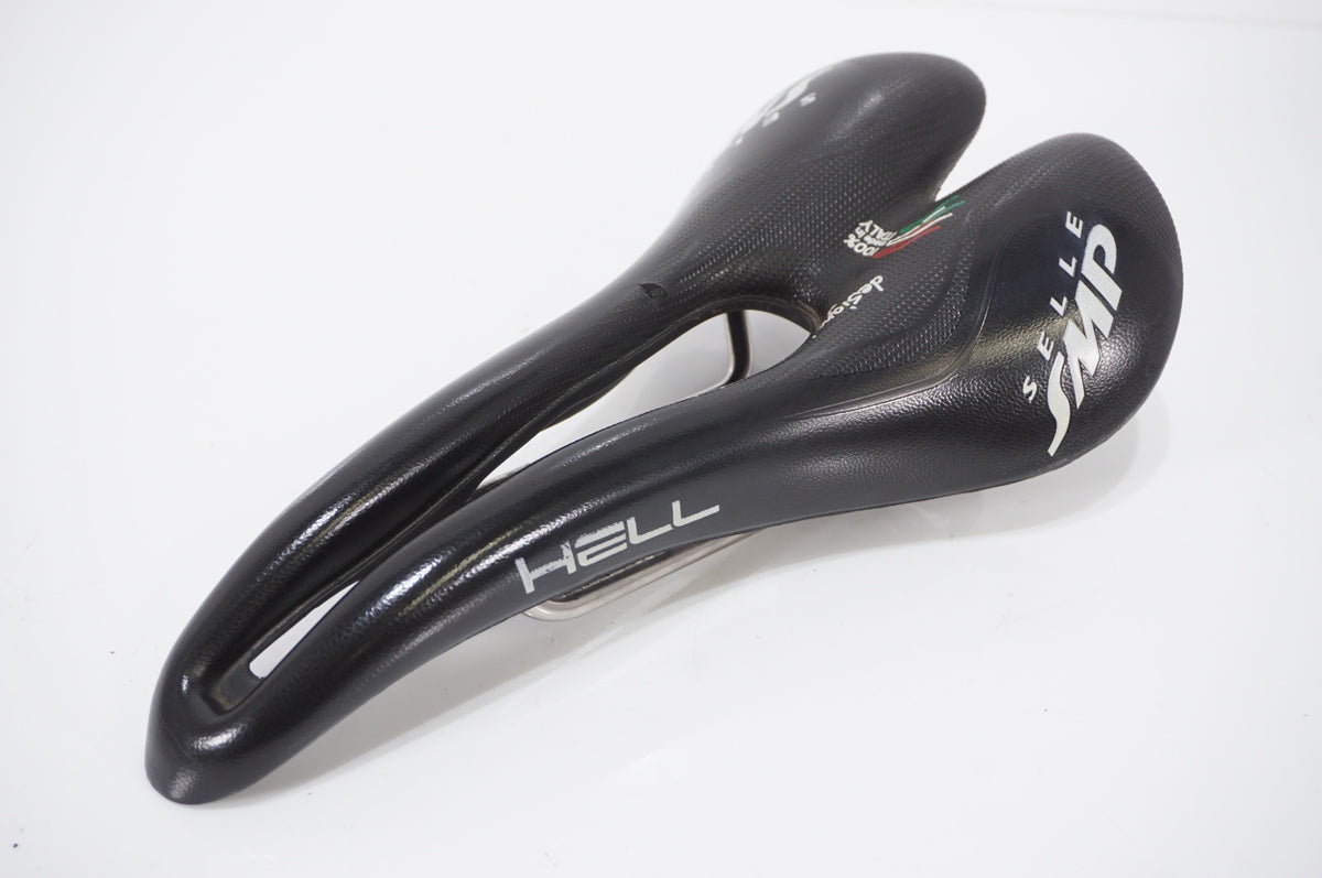 SELLE SMP 「セラエスエムピー」 HELL サドル / AKIBA店