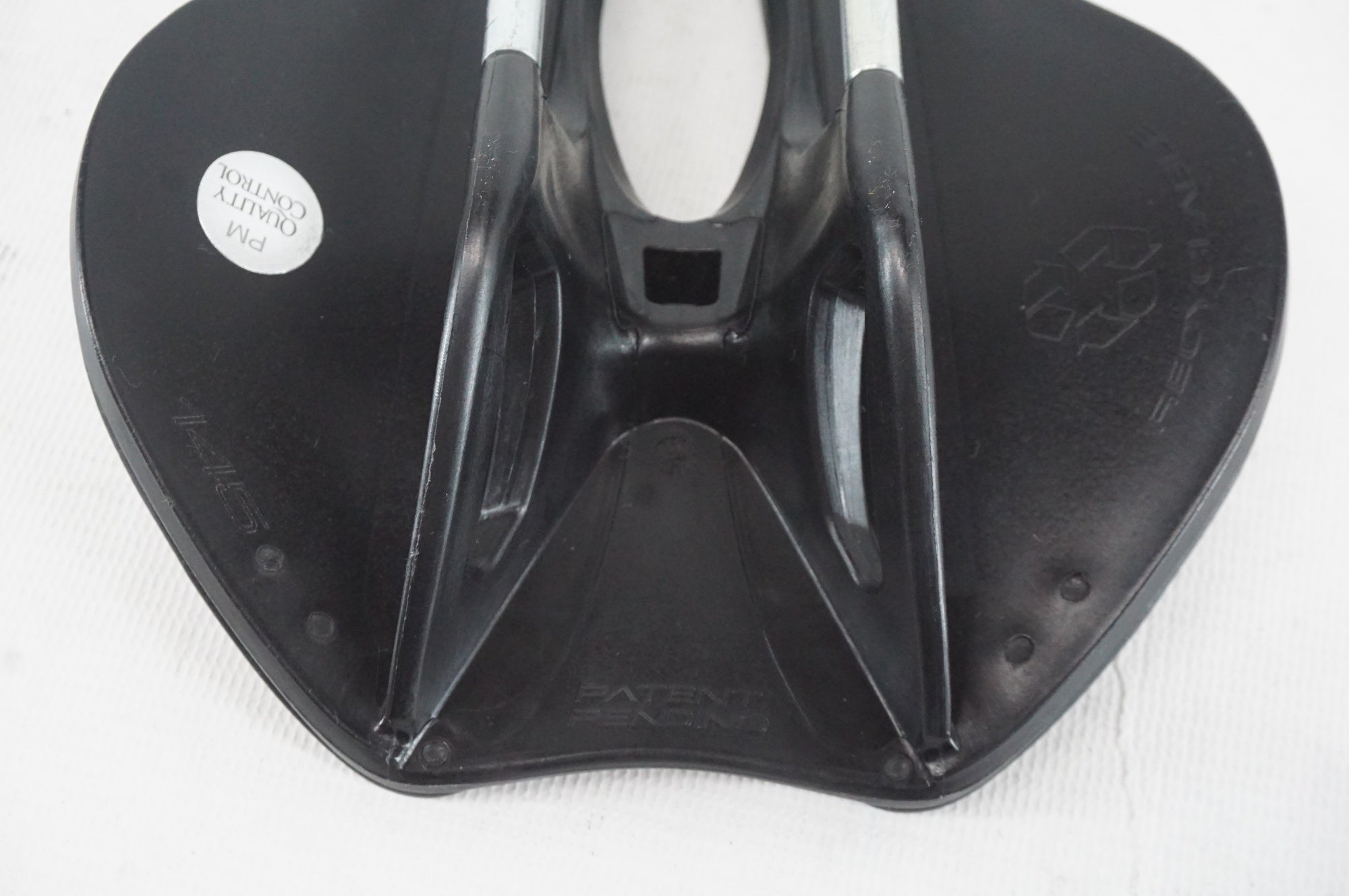 SELLE ITALIA 「セライタリア」 BOOST サドル / 阪急塚口店