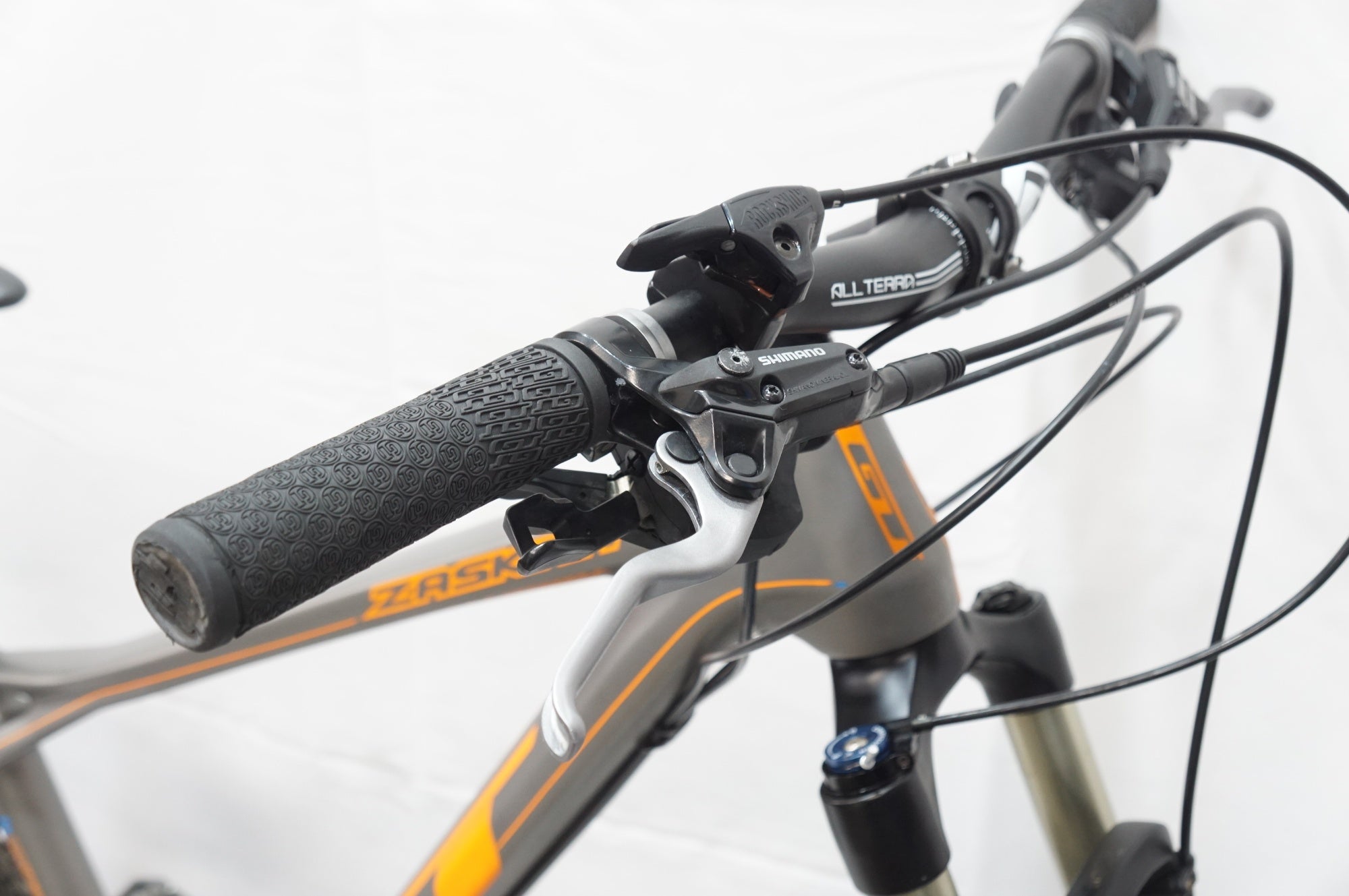 GT 「ジーティー」 ZASKAR CARBON COMP 2017年モデル マウンテンバイク / 大宮店