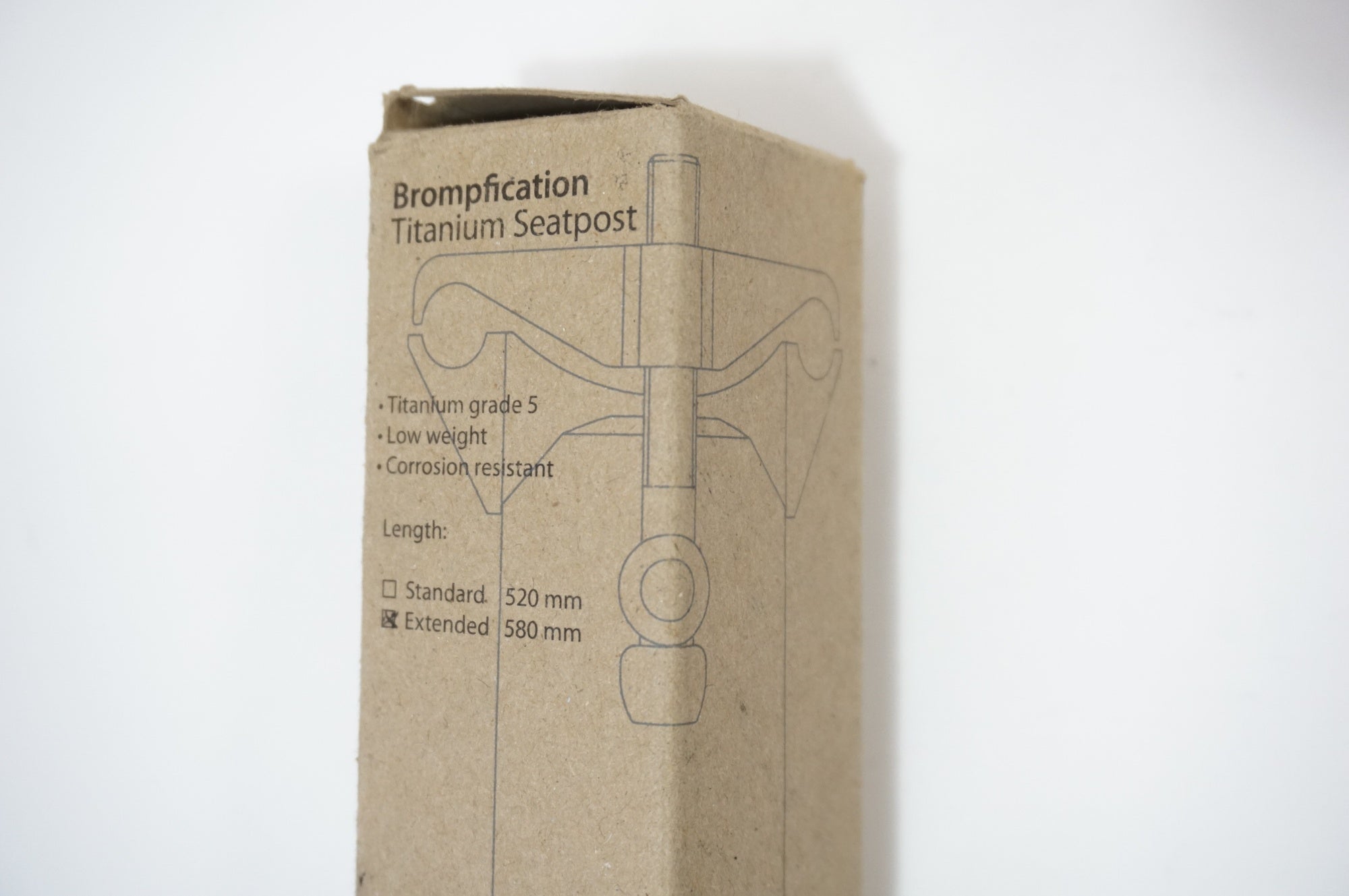 BROMPFICATION 「ブロンフィケーション」 TITANIUM φ31.8 580mm シートポスト / 世田谷店