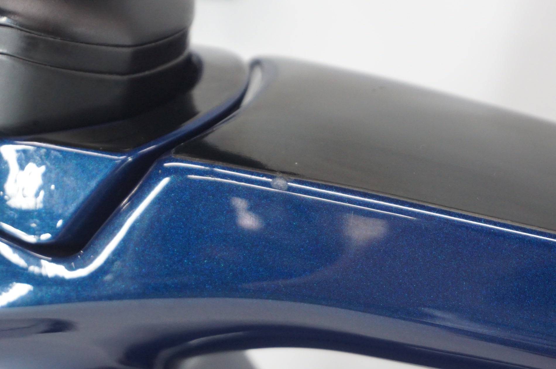 TREK 「トレック」 EMONDA SL7 2022-2023年モデル ロードバイク / 阪急塚口店