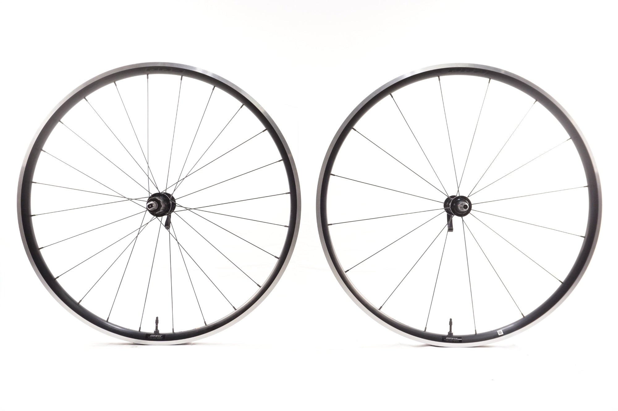 giant PR-2 リムブレーキ　タイヤ・スプロケ付き　11S 11-28t GIANT 「ジャイアント」 PR-2 シマノ11速 ホイールセット / 中目黒店
