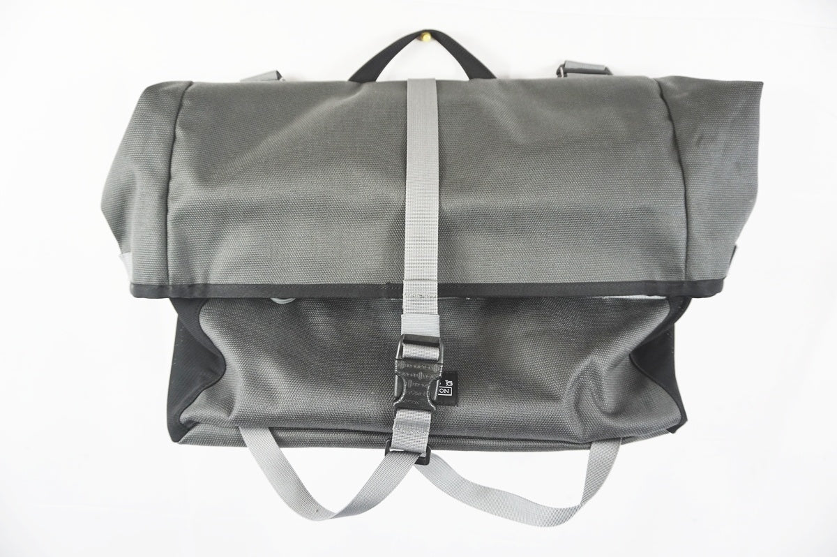 BROMPTON 「ブロンプトン」 ROLL TOP BAG フロントバッグ