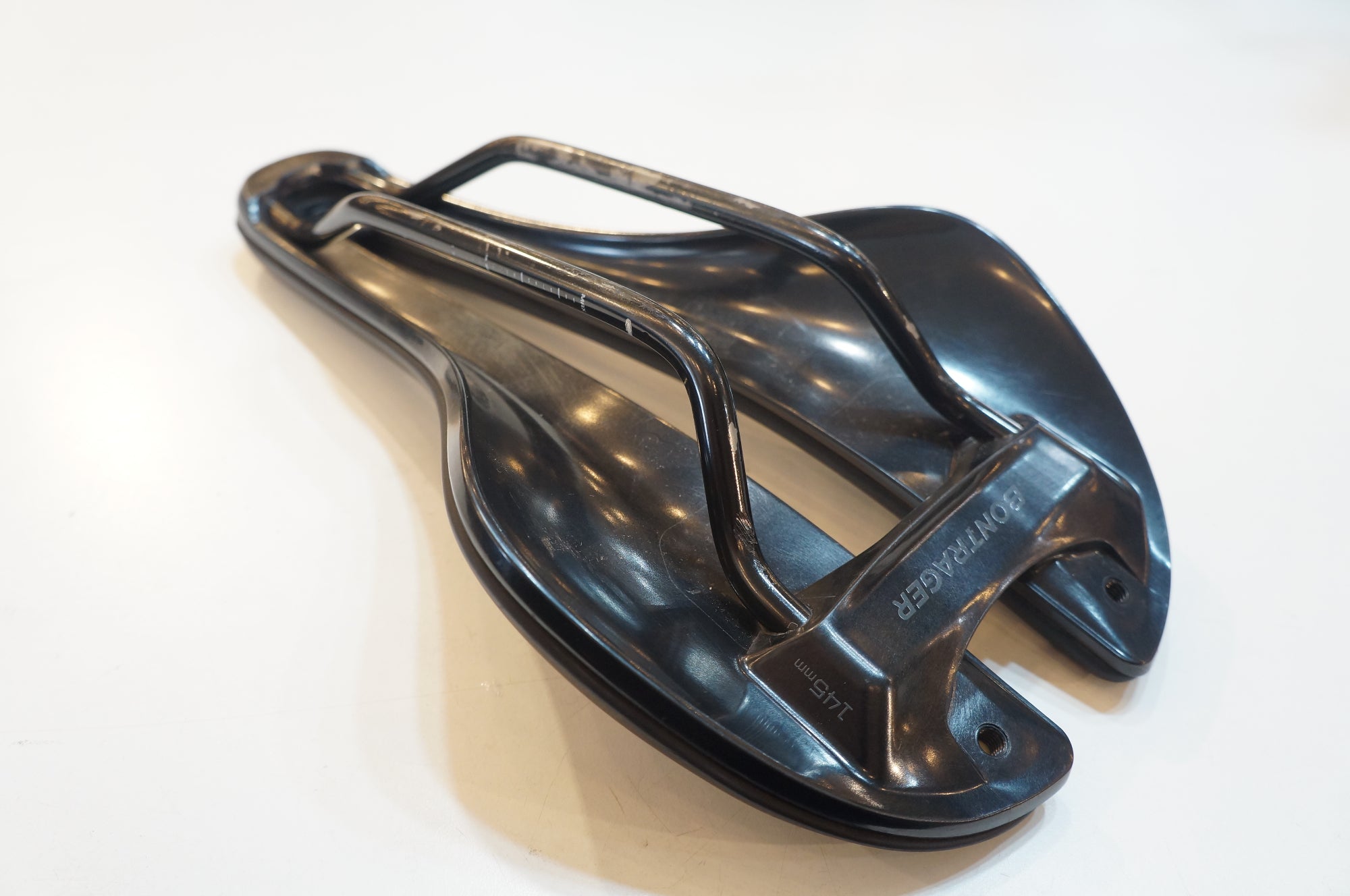 BONTRAGER 「ボントレガー」 AEOLUS COMP サドル / バイチャリ浦和ベース