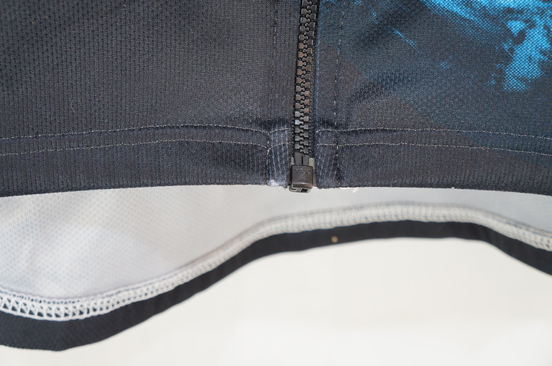 NIKE 「ナイキ」 TREK DISCOVERY Mサイズ 半袖ジャージ / バイチャリ浦和ベース