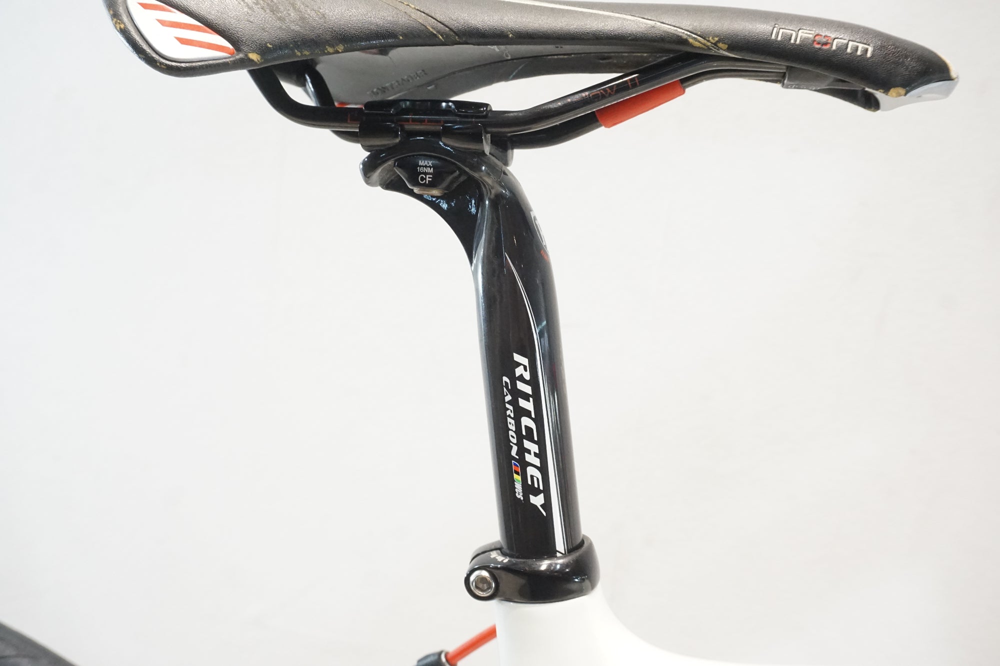TREK 「トレック」 MADONE 4.7 2011年モデル ロードバイク / 横浜戸塚店