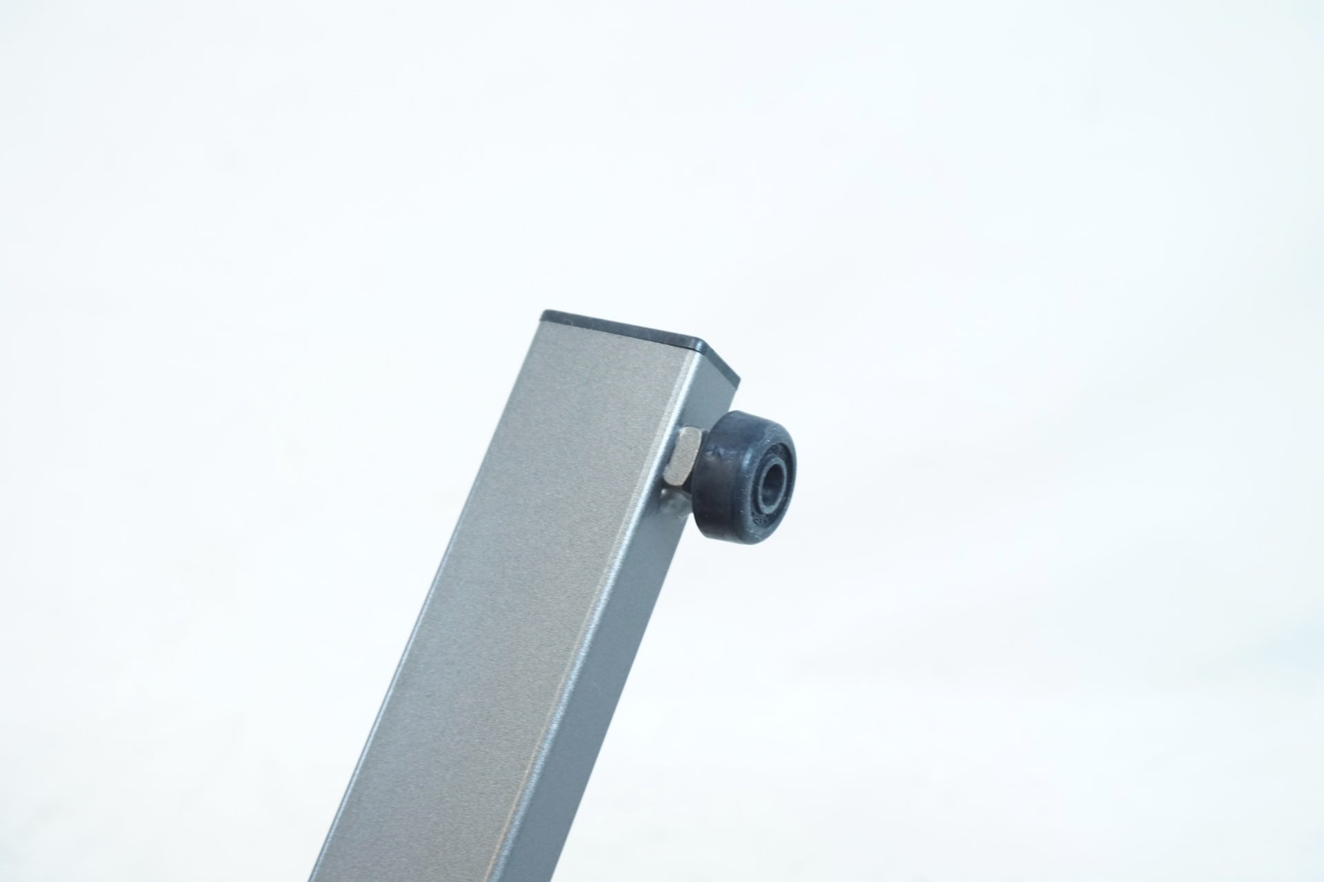 KABUTO 「カブト」 二台掛け バイクスタンド / 有明ガーデン店