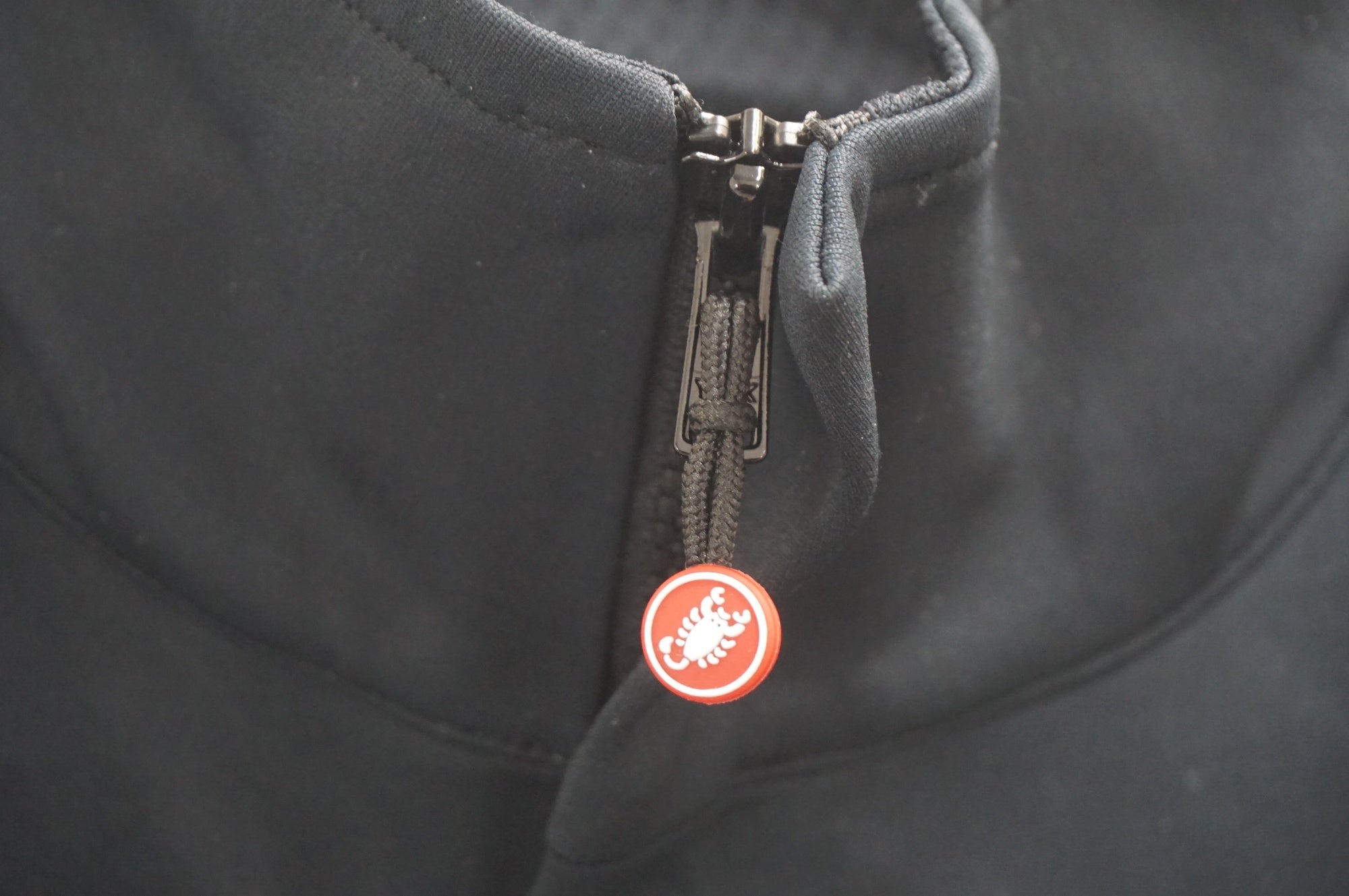 CASTELLI 「カステリ」 ROSSO CORSA PERFETTO GORE-TEX INFINIUM Mサイズ メンズ ジャケット / 福岡店