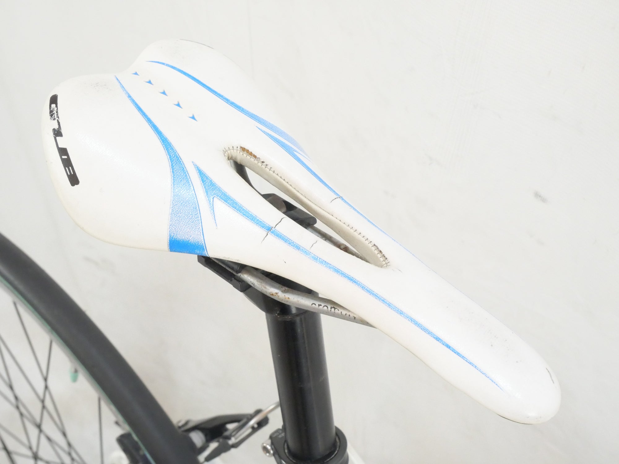 BIANCHI 「ビアンキ」 C-SPORT1 2016年モデル クロスバイク / バイチャリ浦和ベース