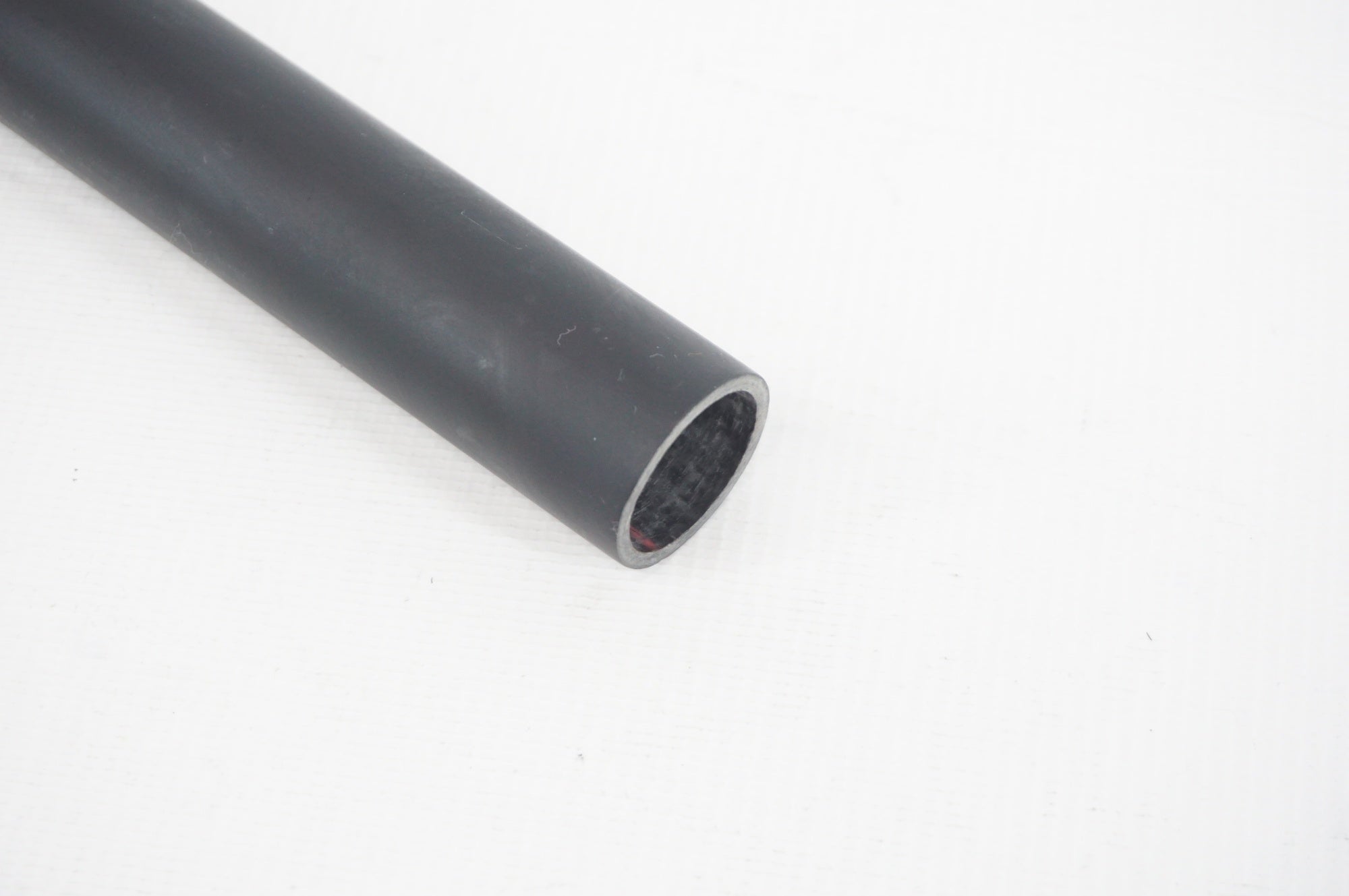 TNI 「ティーエヌアイ」 カーボン Φ27.2 350mm シートポスト / 阪急塚口店