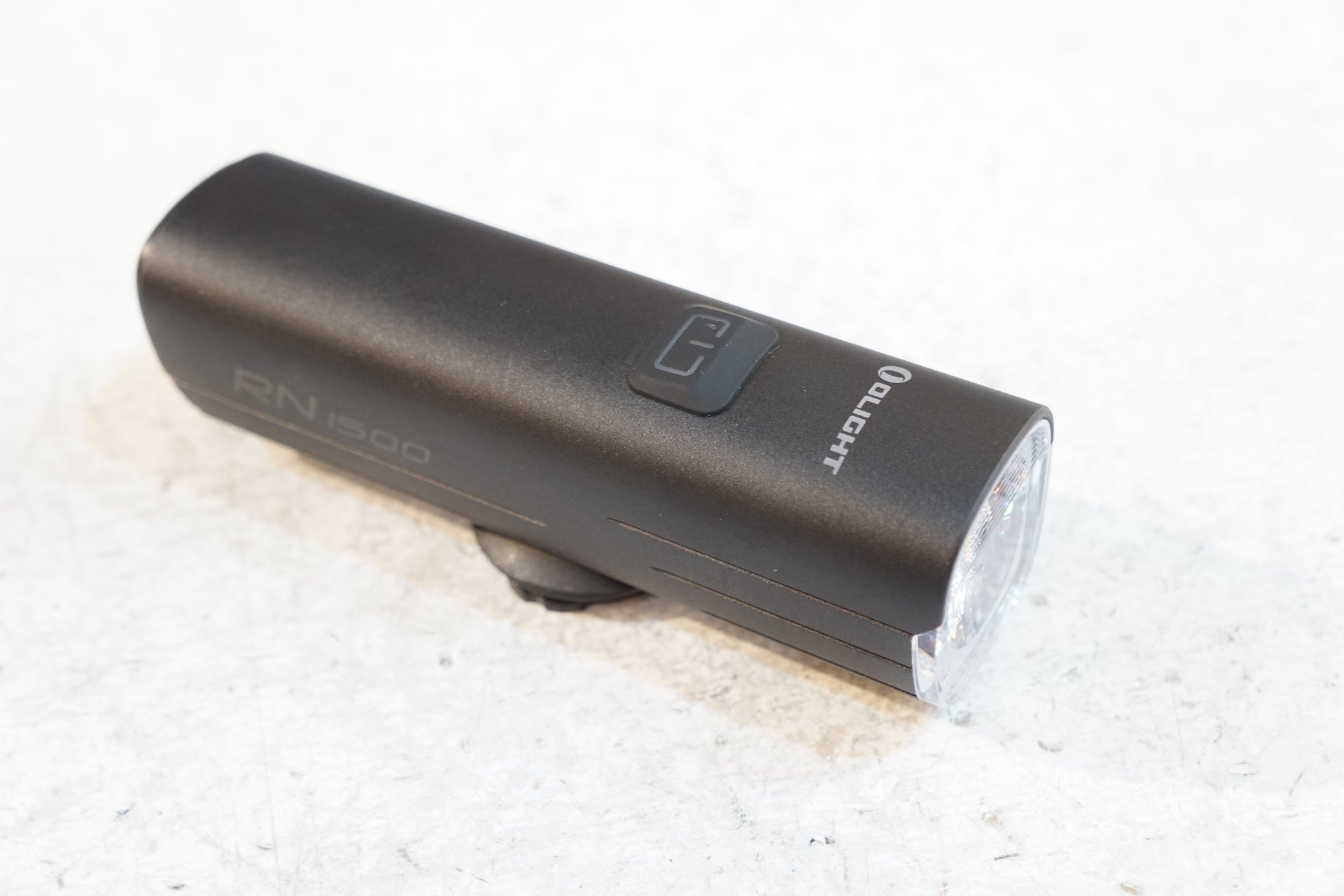 OLIGHT 「オーライト」 RN 1500 フロントライト / バイチャリ浦和ベース
