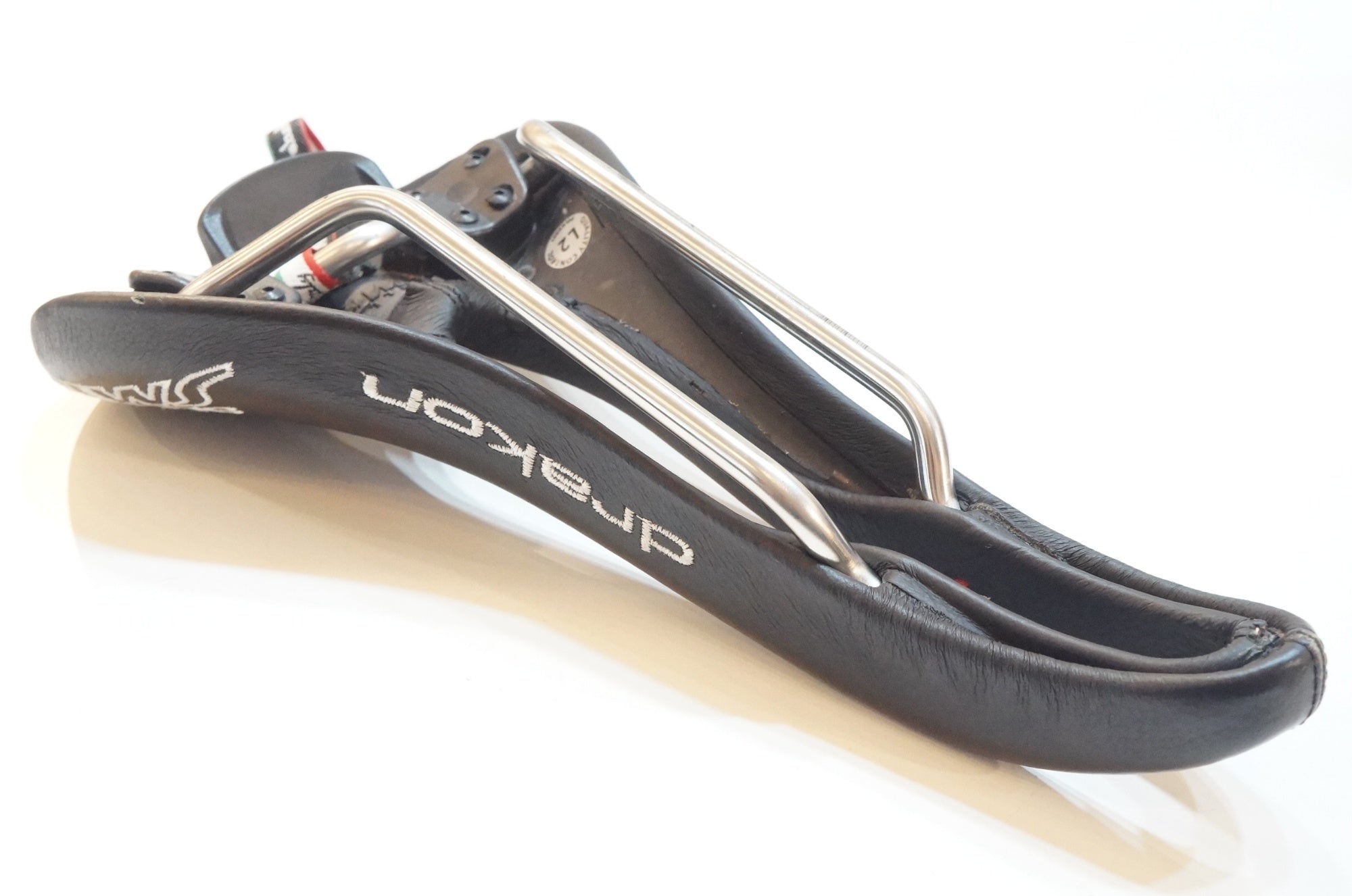 SELLE SMP 「セラエスエムピー」 DRAKON サドル / バイチャリ浦和ベース