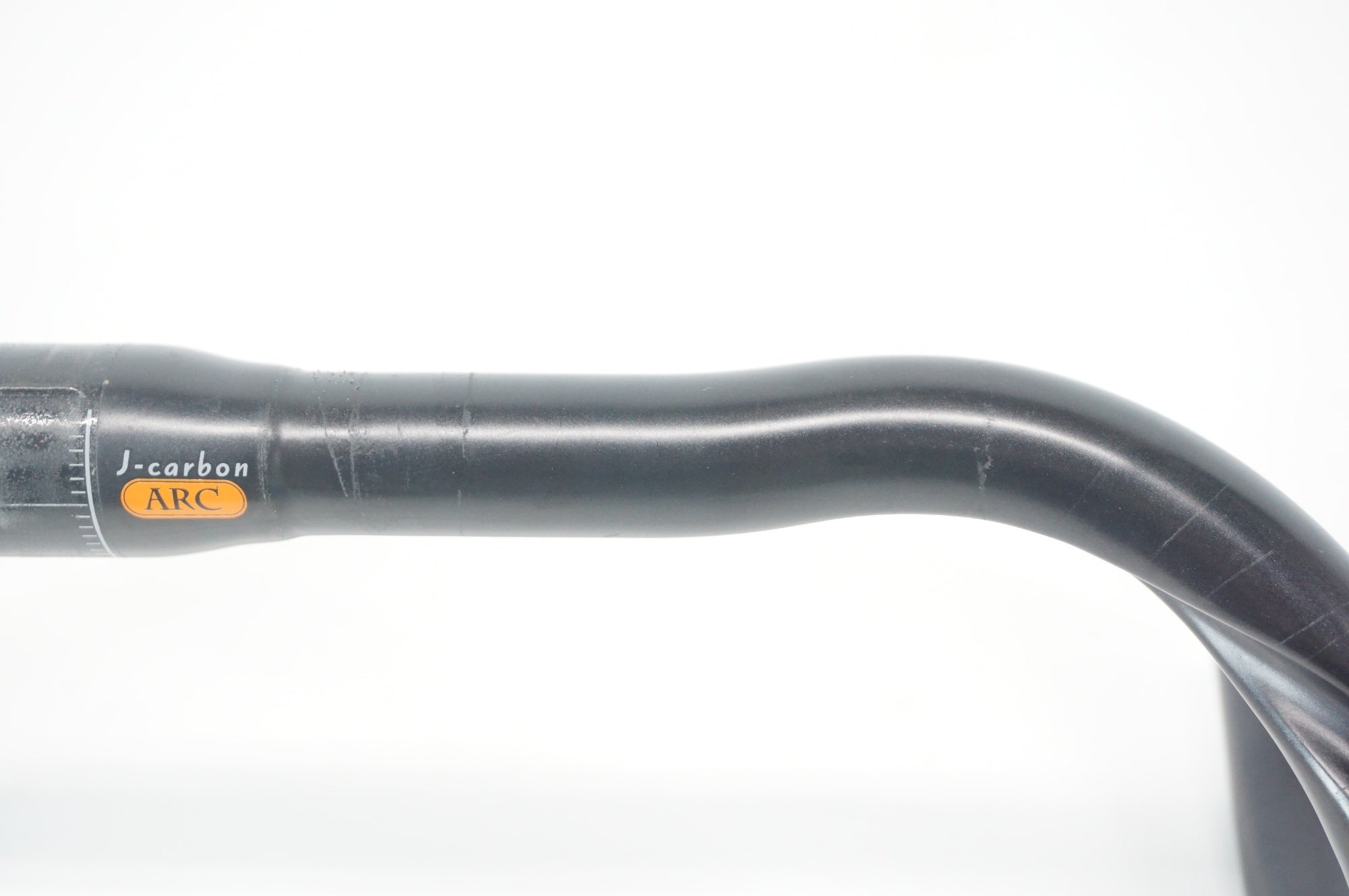 ONEBYESU 「ワンバイエス」 J-CARBON ARC Φ31.8 420mm ハンドル / 阪急塚口店