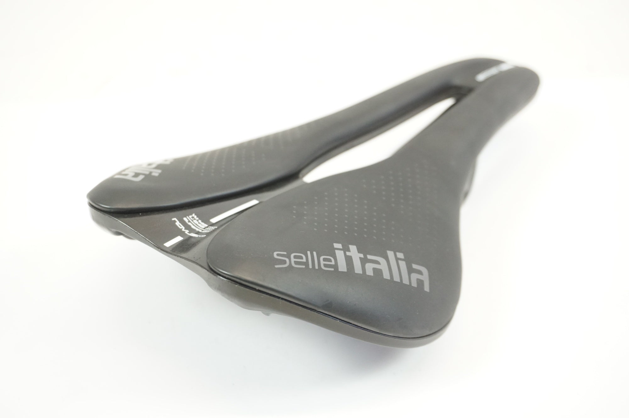 SELLE ITALIA 「セライタリア」 NOVUS BOOST EVO SUPERFLOW サドル / 宇都宮店