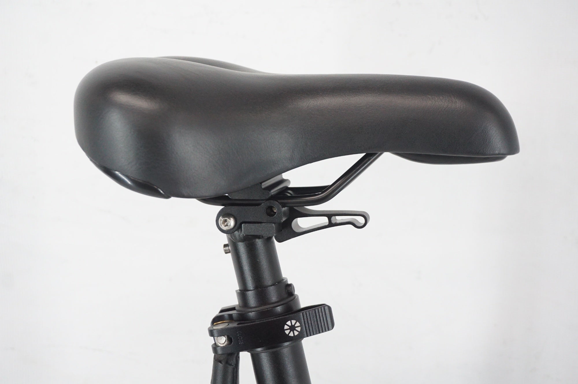 DAHON 「ダホン」 NUWAVE D6 2022年モデル 16インチ 折りたたみ自転車 / 阪急塚口店