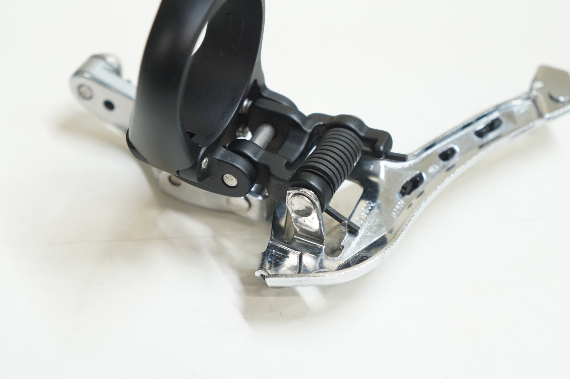 SHIMANO 「シマノ」 105 FD-5800 フロントディレイラー / 大宮店