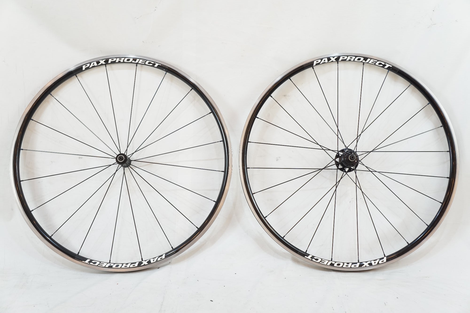 PAX PROJECT 「パックス プロジェクト」 シマノ11速 オーダーホイールセット / バイチャリ浦和ベース