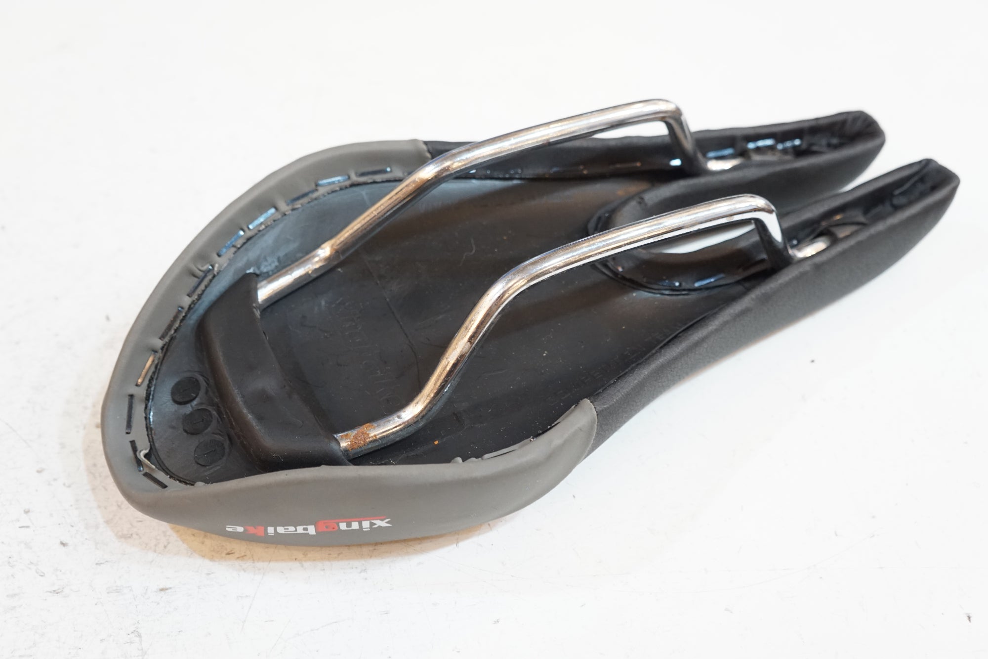 XINGBAIKE  「シン バイク」 STARBK サドル / バイチャリ浦和ベース