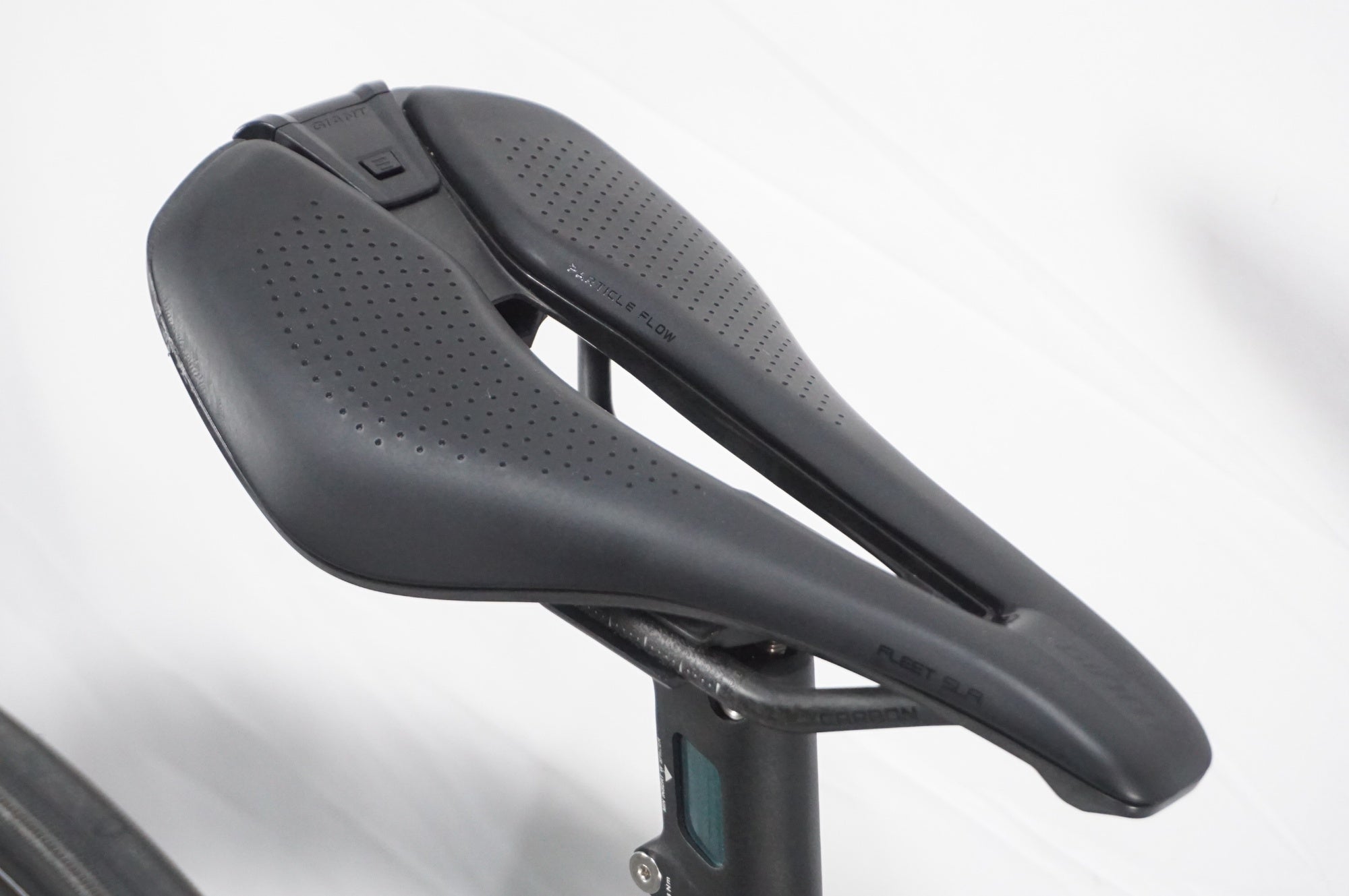 GIANT 「ジャイアント」 TCR ADVANCED SL1 DISC ULTEGRA 2023年モデル ロードバイク / AKIBA店